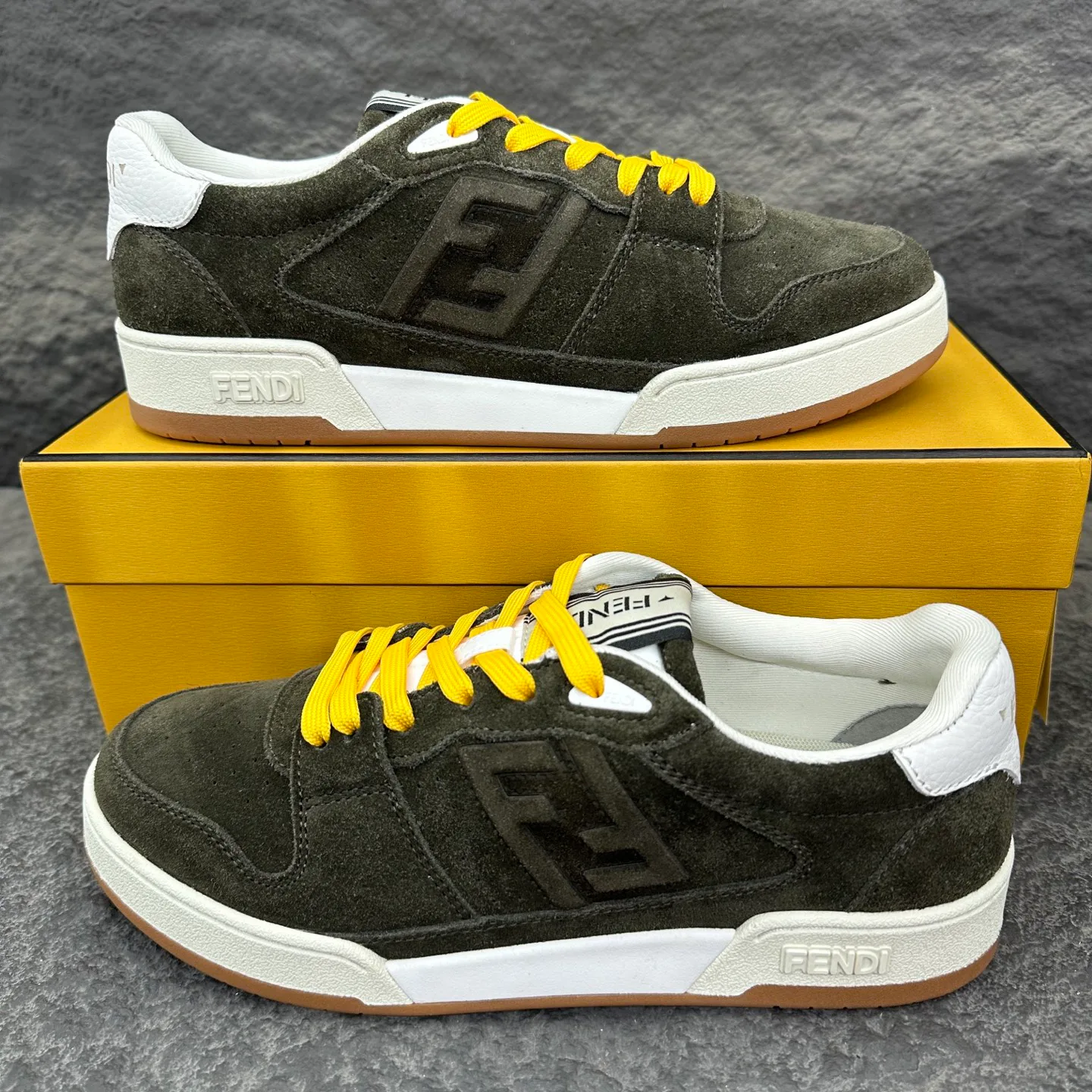 Men's Sneakers FENDI 18154159