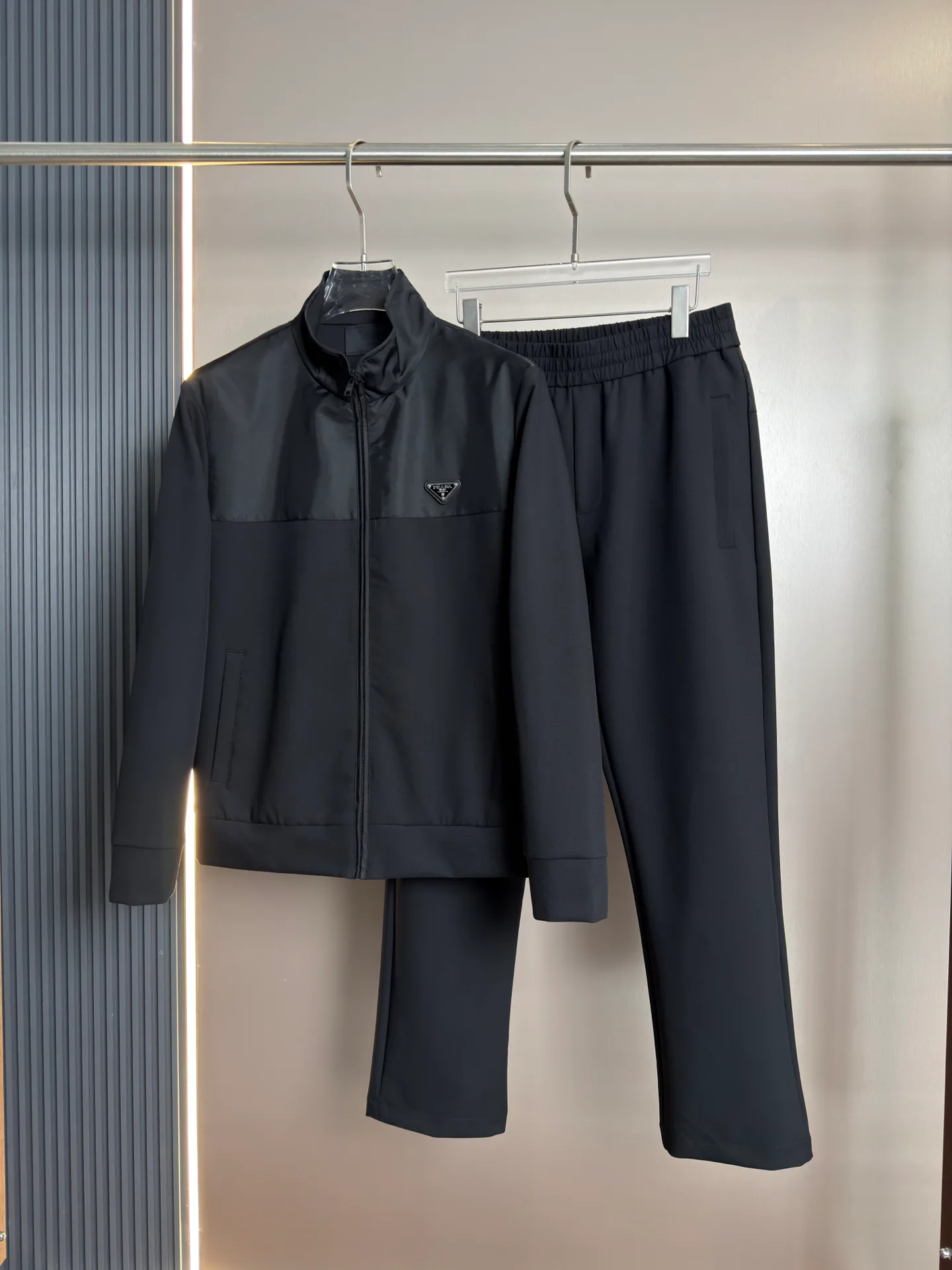 Men's Jackets And Down Jackets PRADA 17915402
