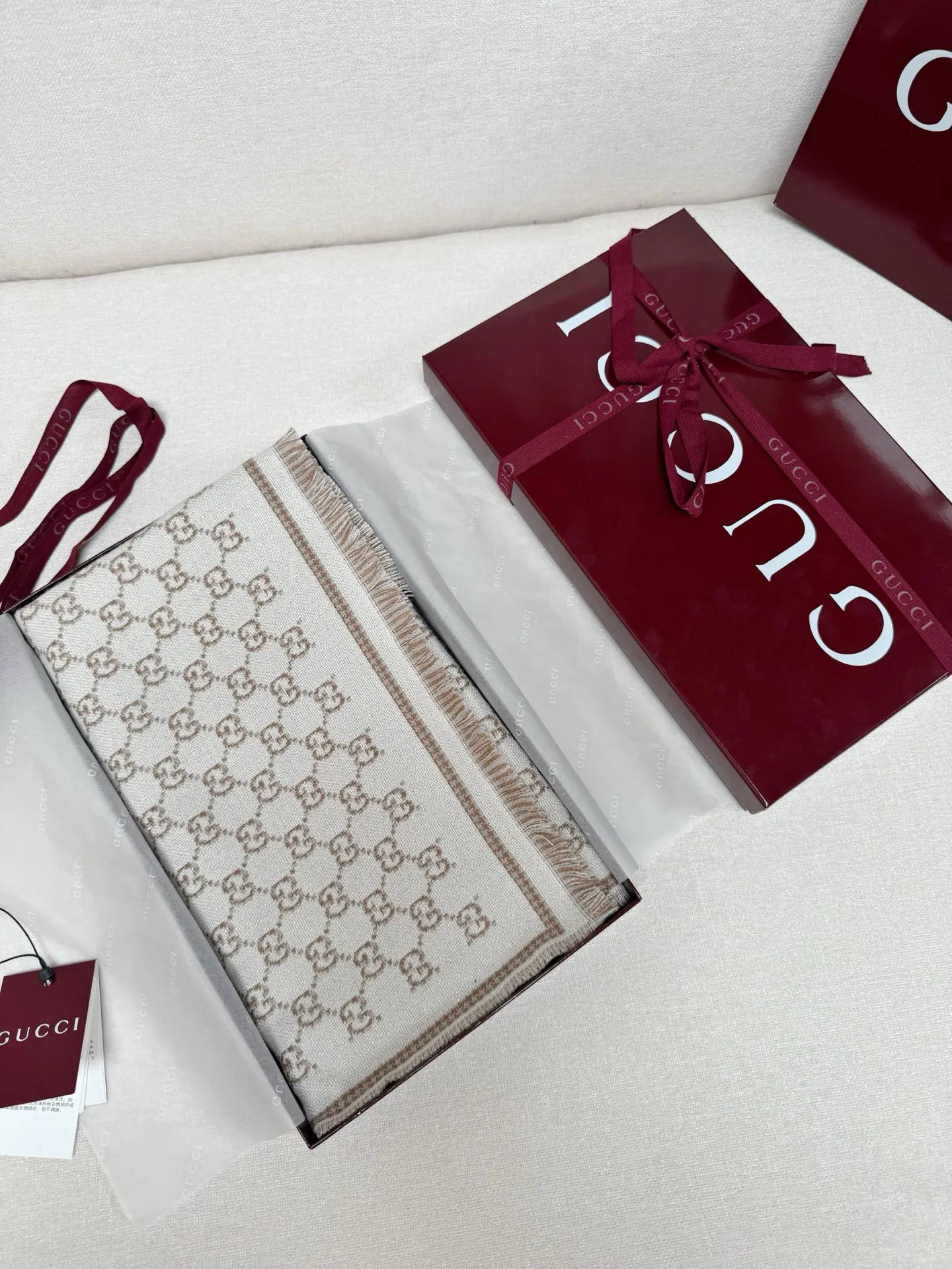 Scarves GUCCI 17992040