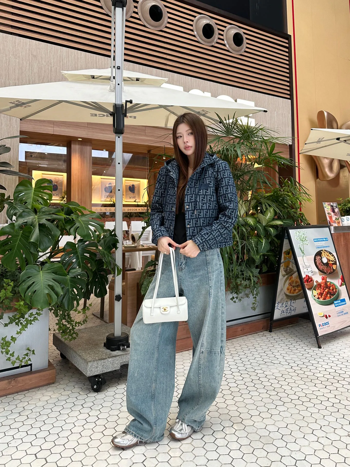 Women's Jackets And Down Jackets FENDI 18501778