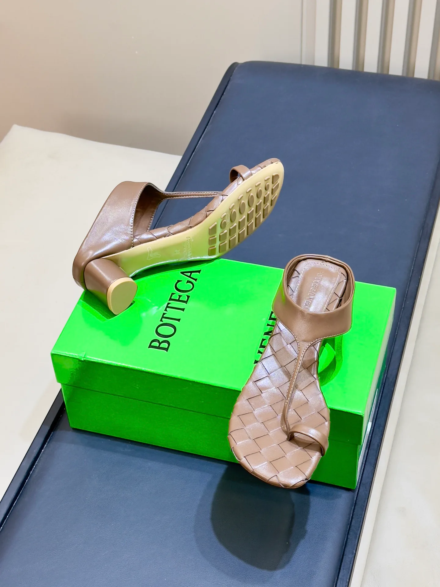 Women's Open-Toe Sandals BOTTEGA VENETA 18073285