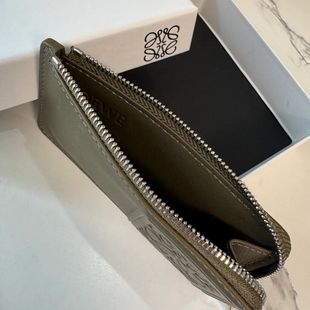 Women's Clutches LOEWE 17331712