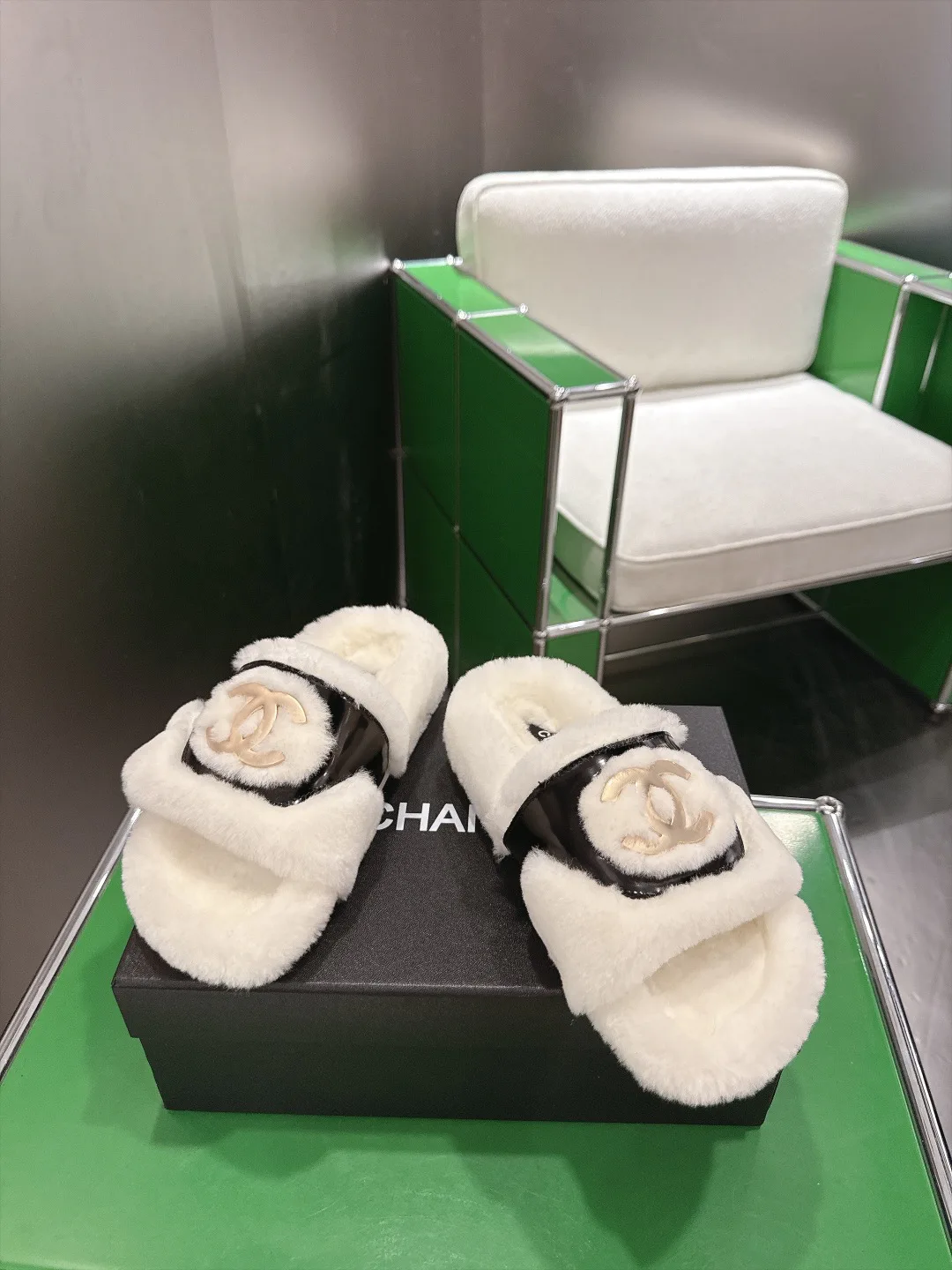 Women's Slippers CHANEL 17926702