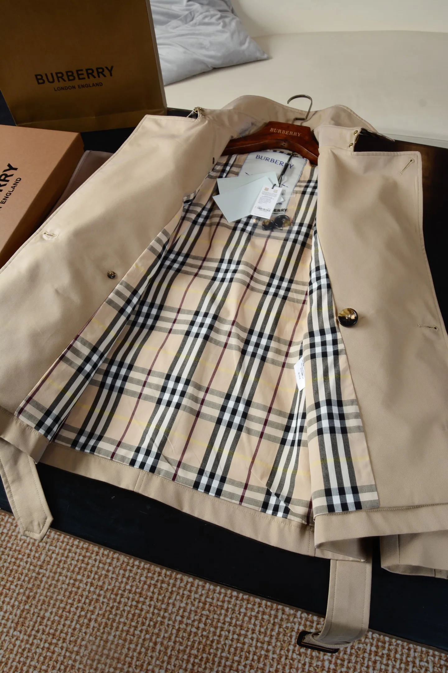 Women's Trench Coats BURBERRY 18512893