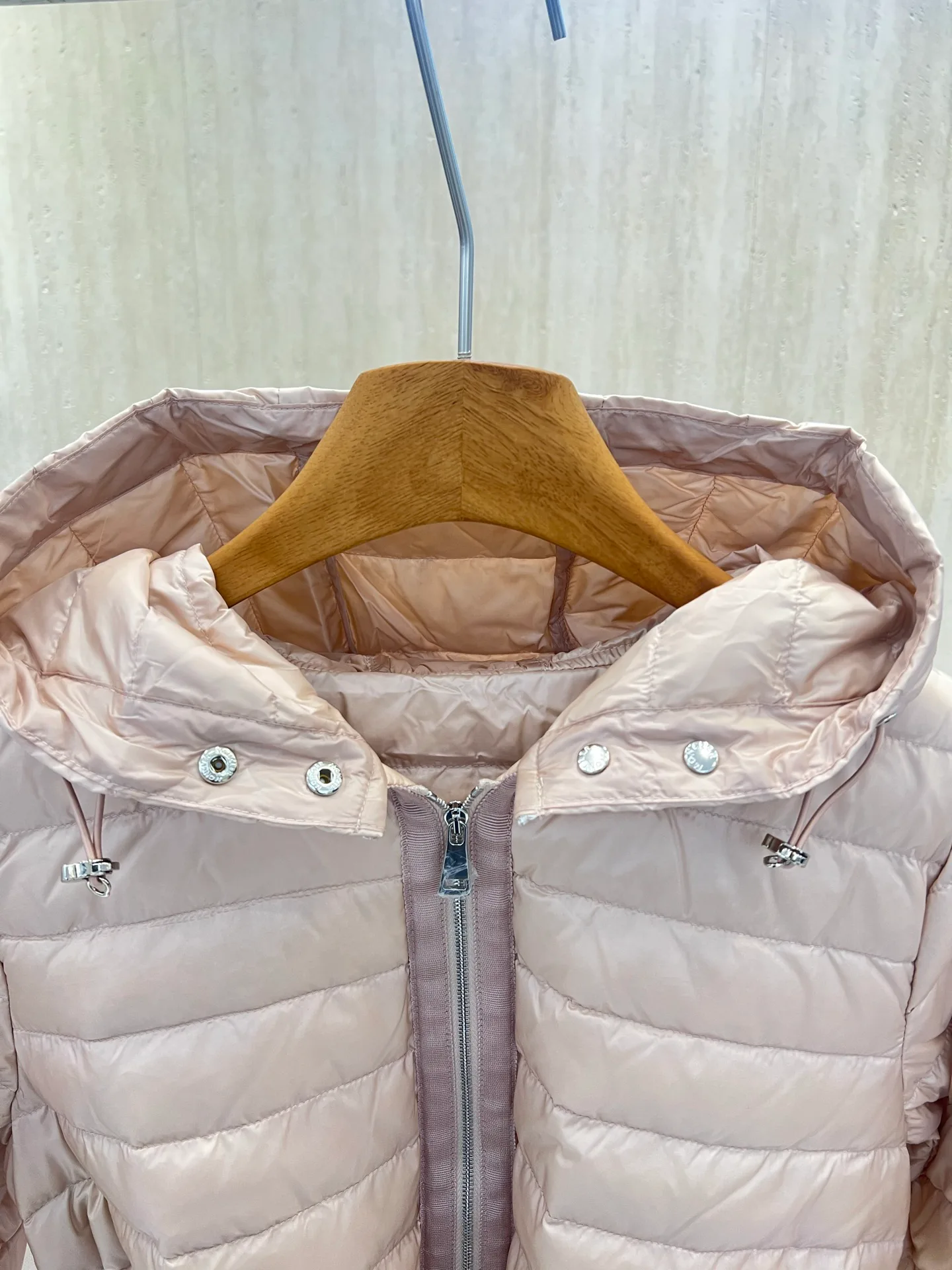 Men's Jackets And Down Jackets MONCLER 18330313