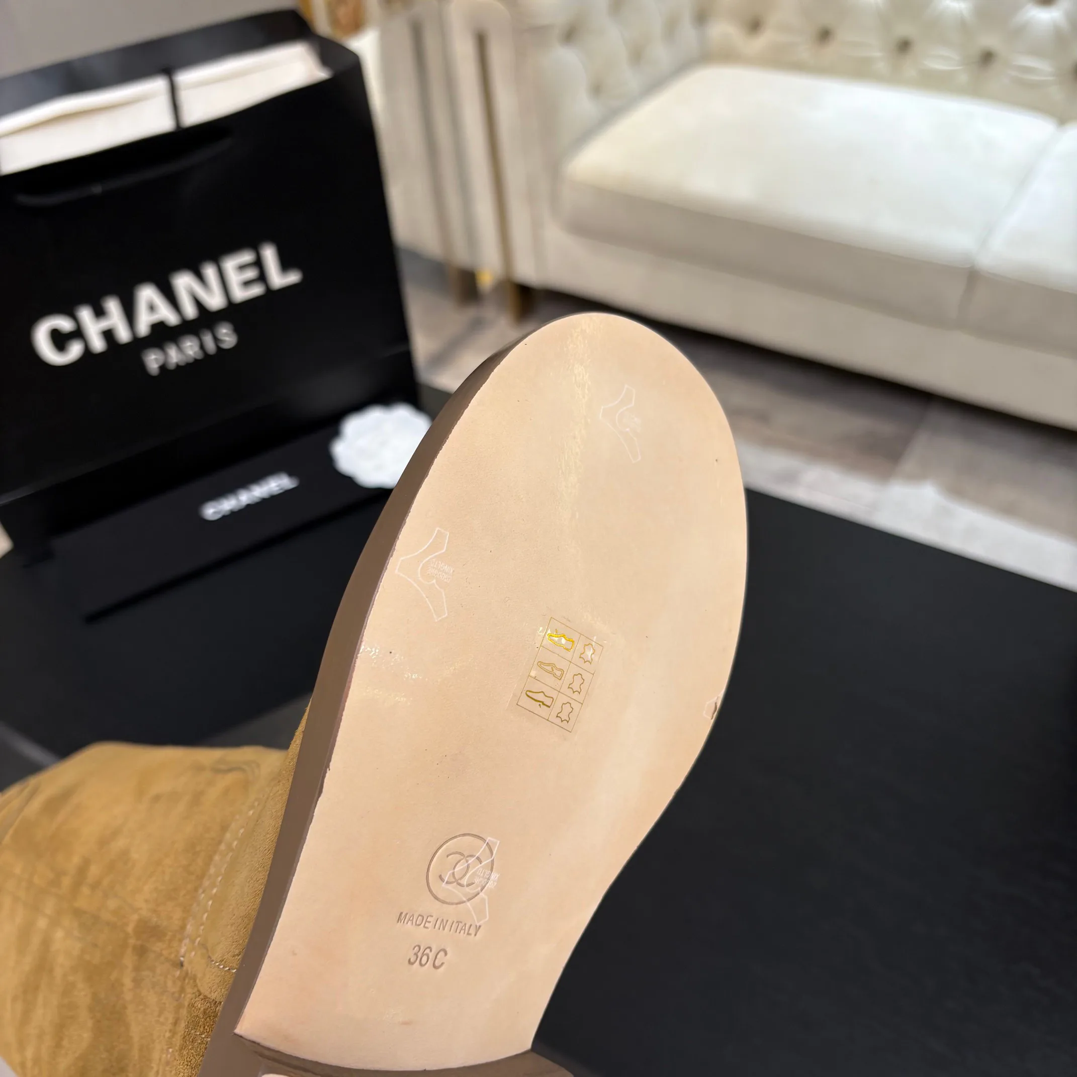 Women's Boots CHANEL 18062787