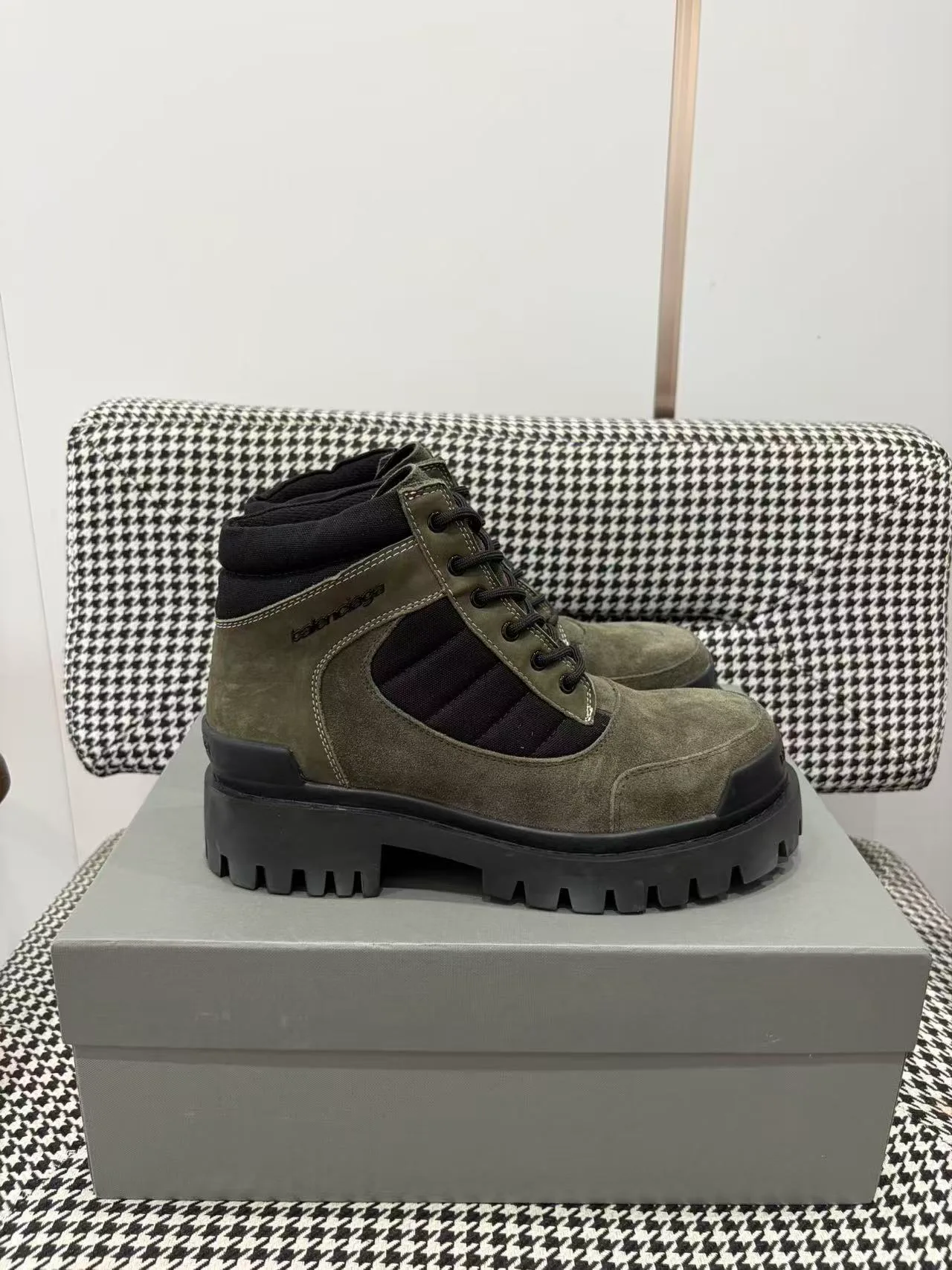Men's Ankle Boots BALENCIAGA 17954901
