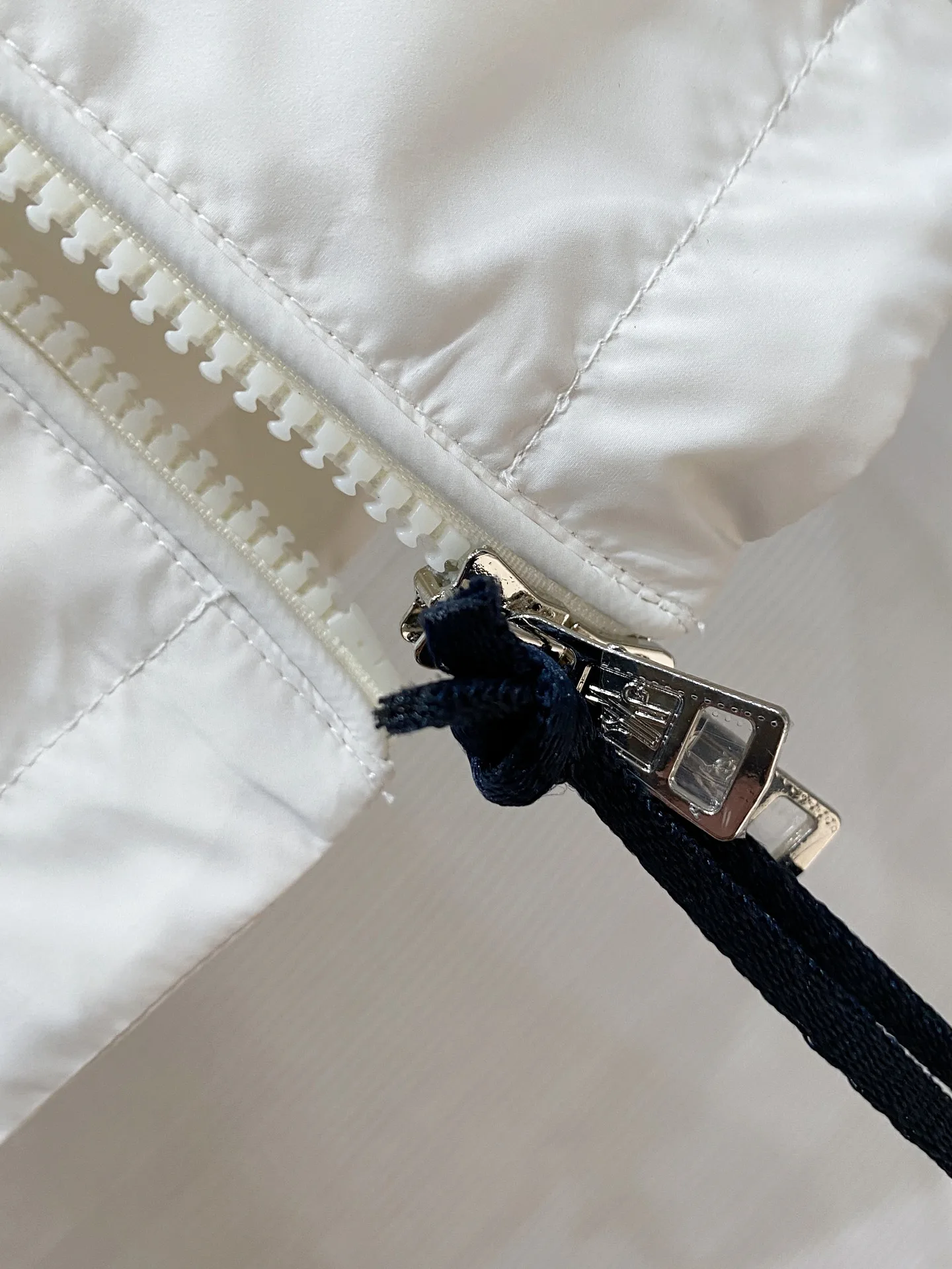 Men's Jackets And Down Jackets MONCLER 17993225