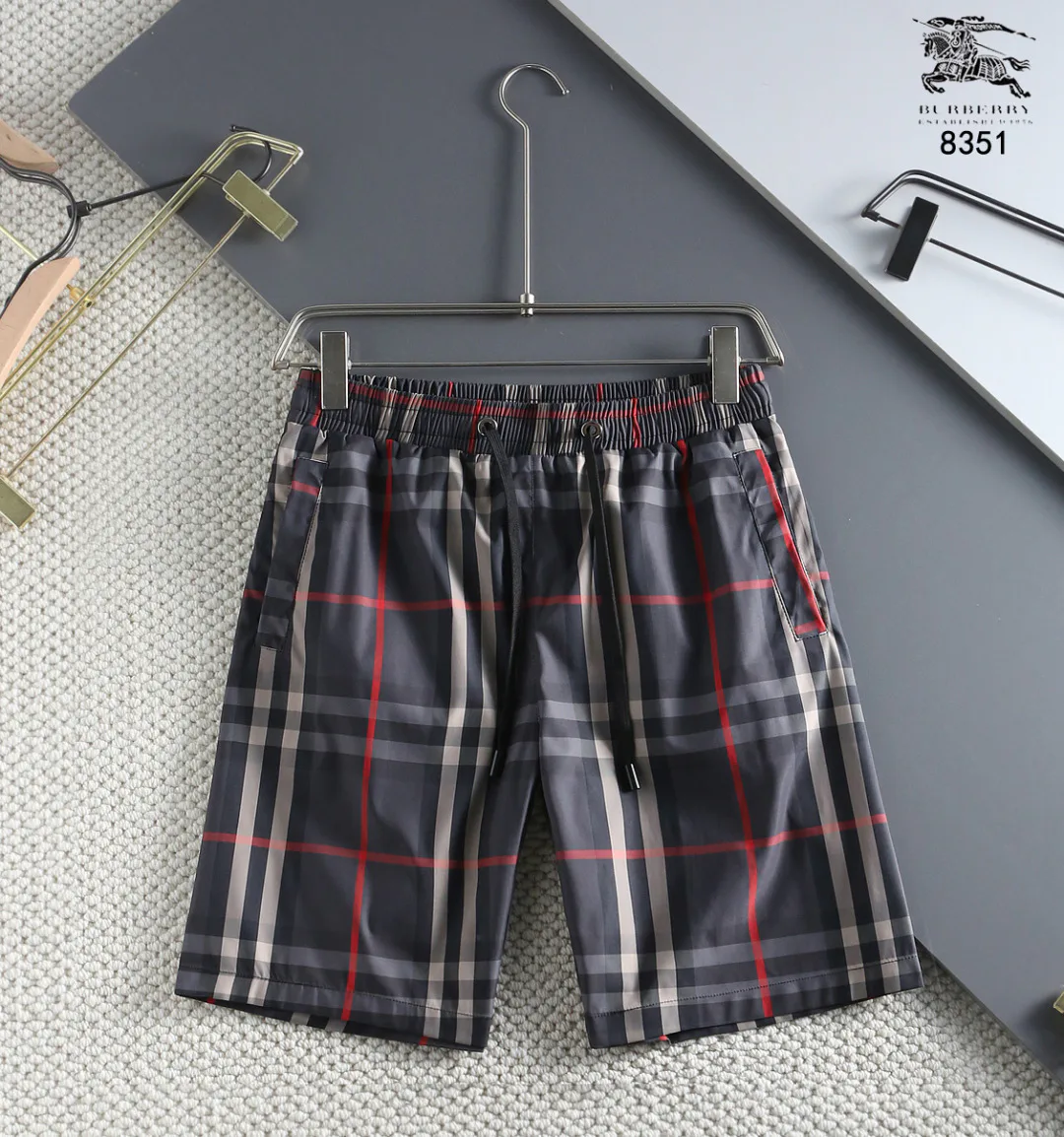 Men's Shorts BURBERRY 18000496