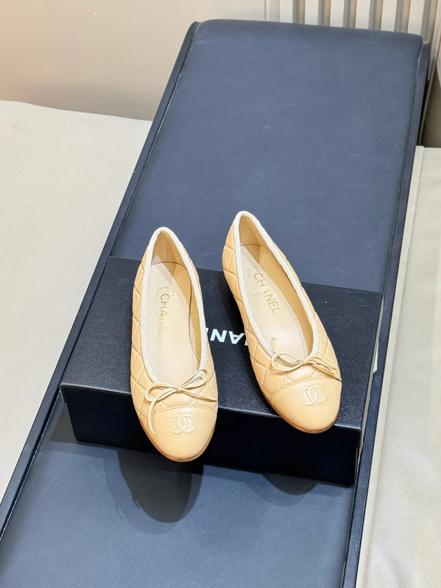 Women's Ballet Flats CHANEL 17498849
