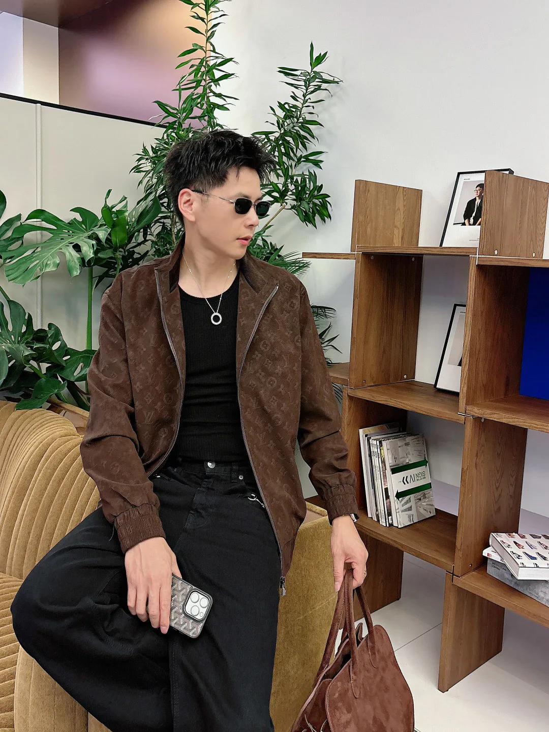 Men's Jackets And Down Jackets LOUIS VUITTON 18097589