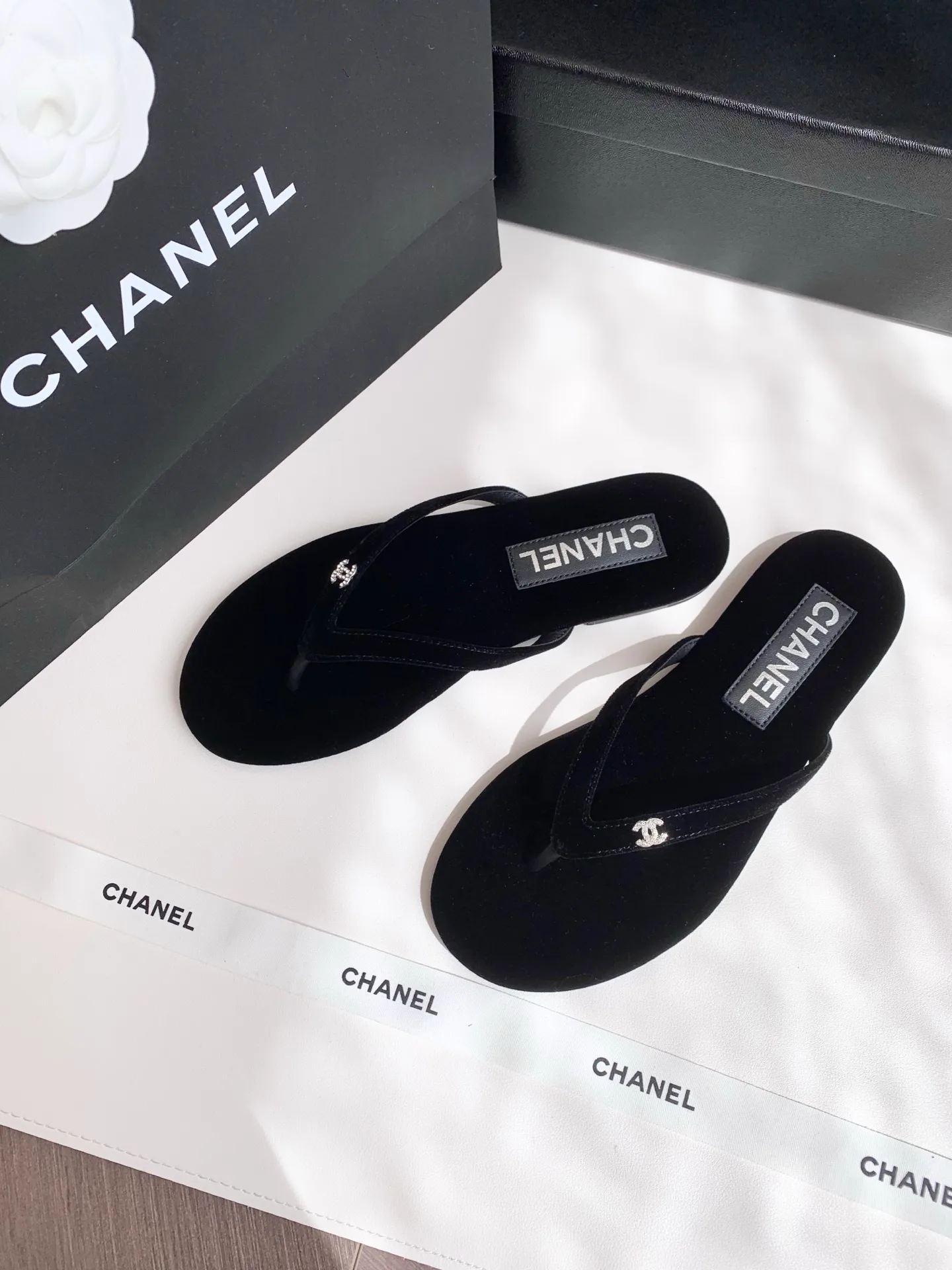 Women's Flip-Flops CHANEL 16948089