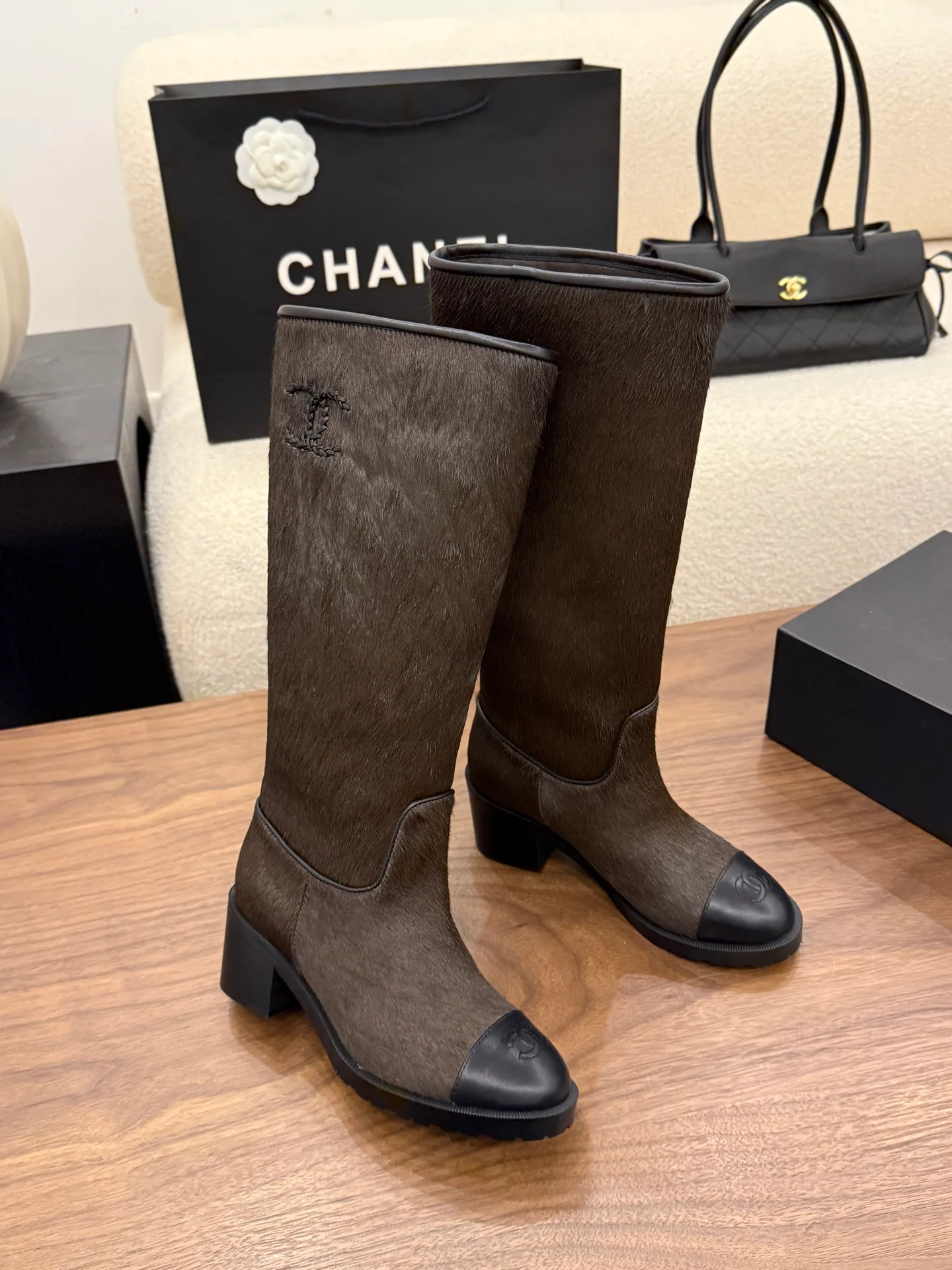 Women's Boots CHANEL 18223600
