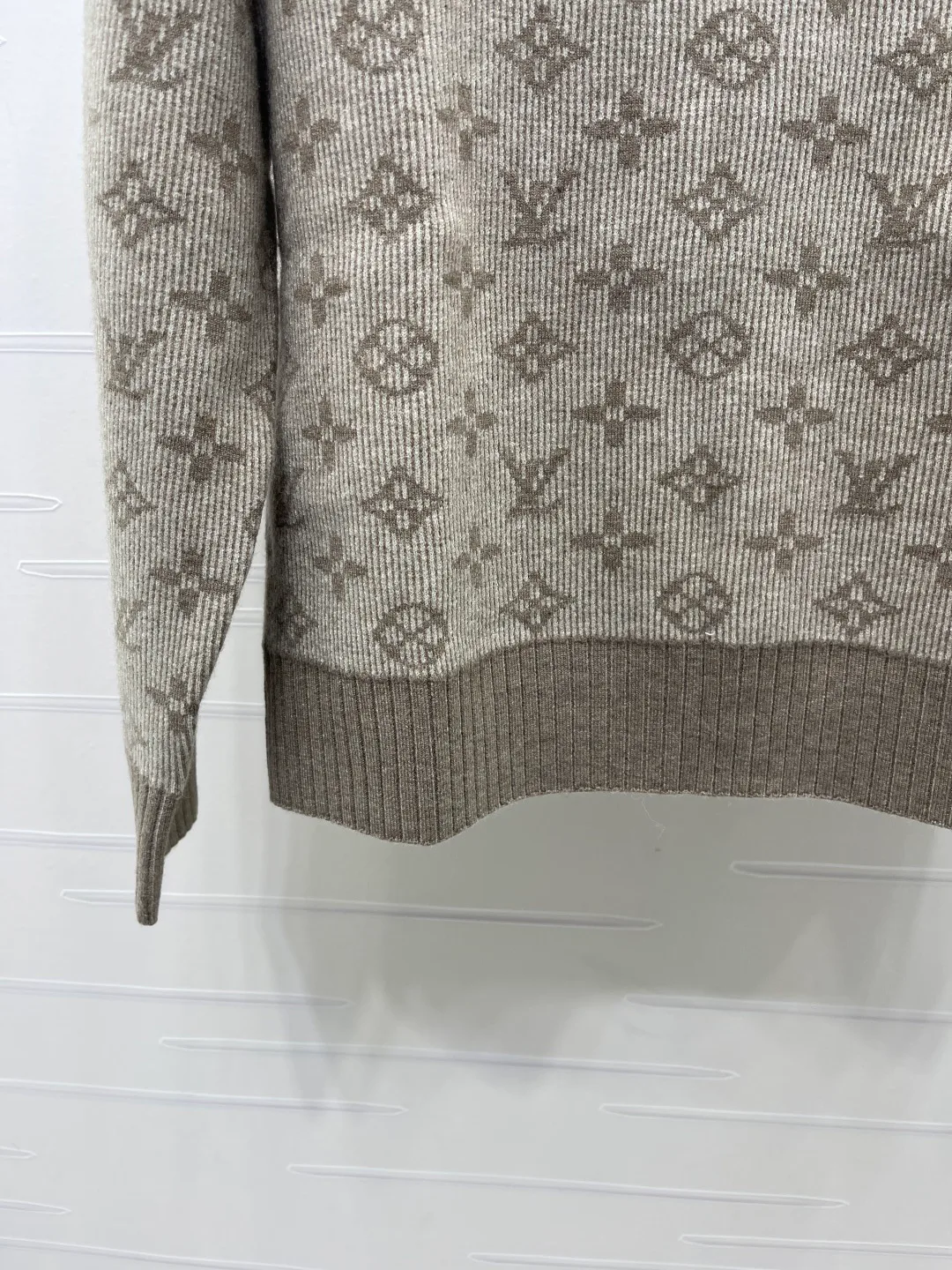 Women's Jumpers And Sweaters LOUIS VUITTON 18437167