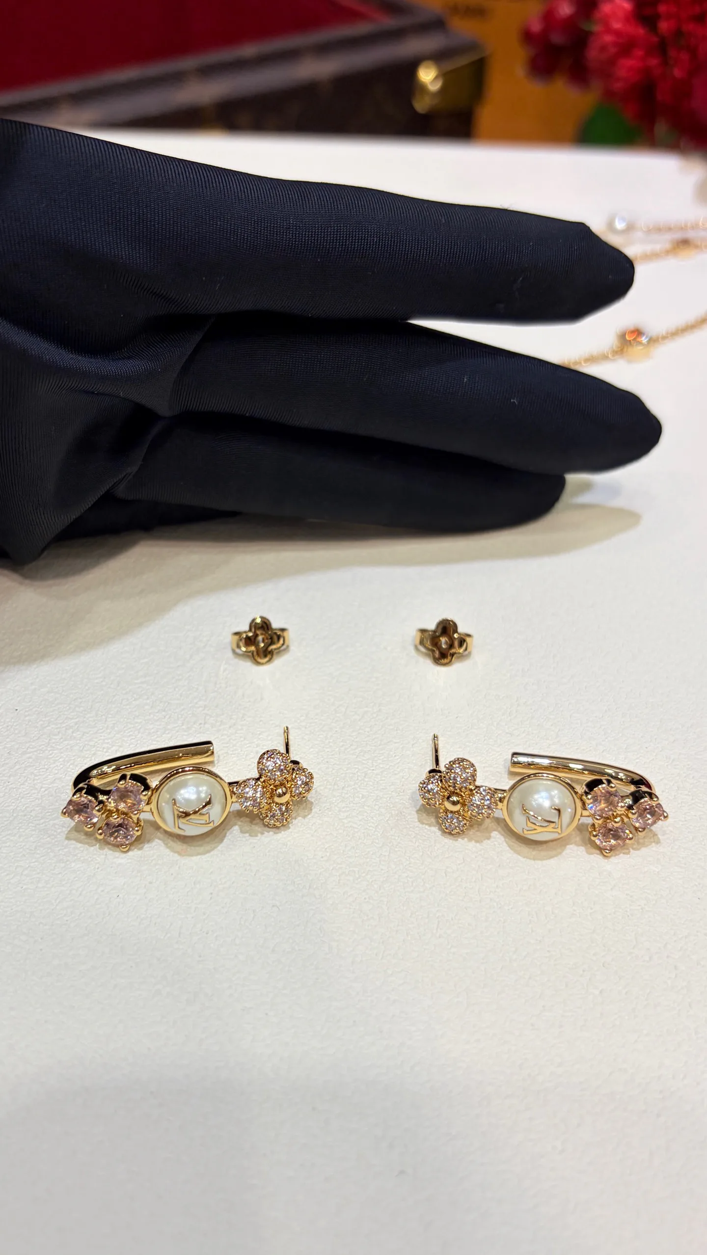 Jewelry LOUIS VUITTON 18504621