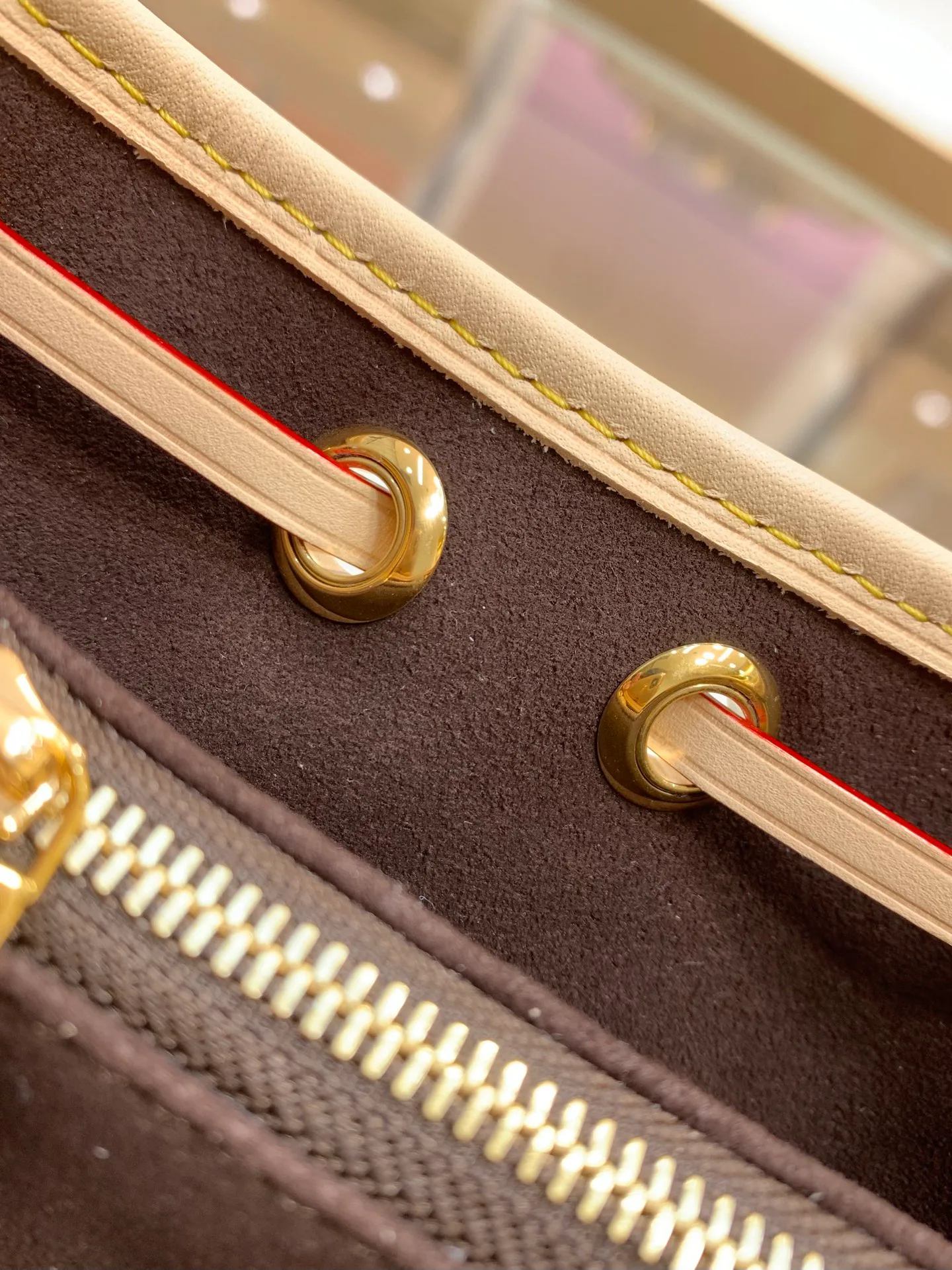 Women's Classic Handbags LOUIS VUITTON 17303176