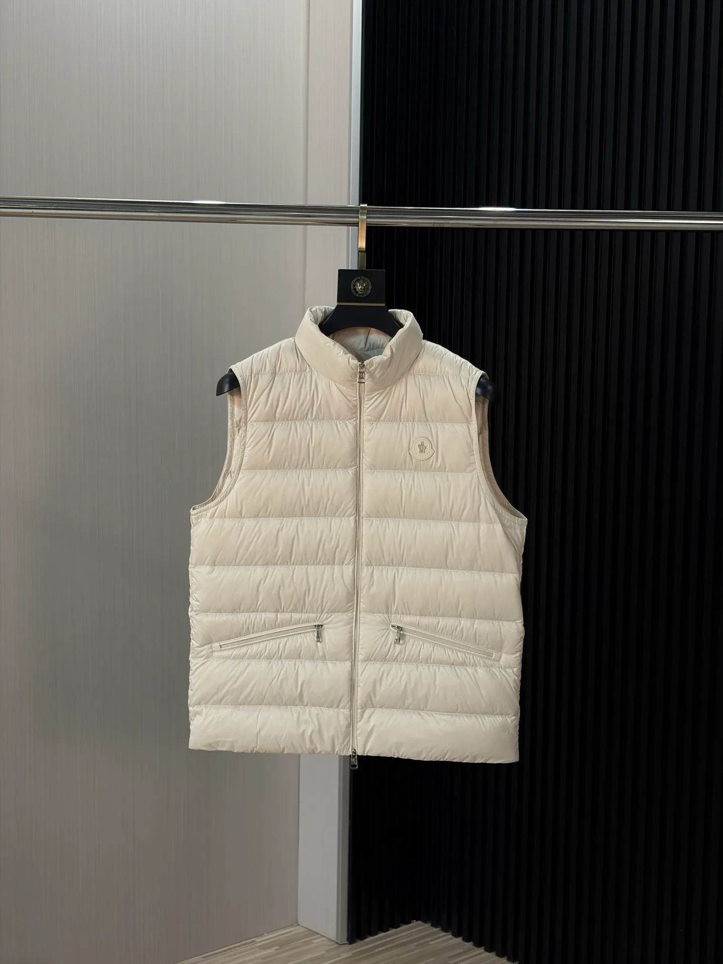 Women's Vests MONCLER 17944006