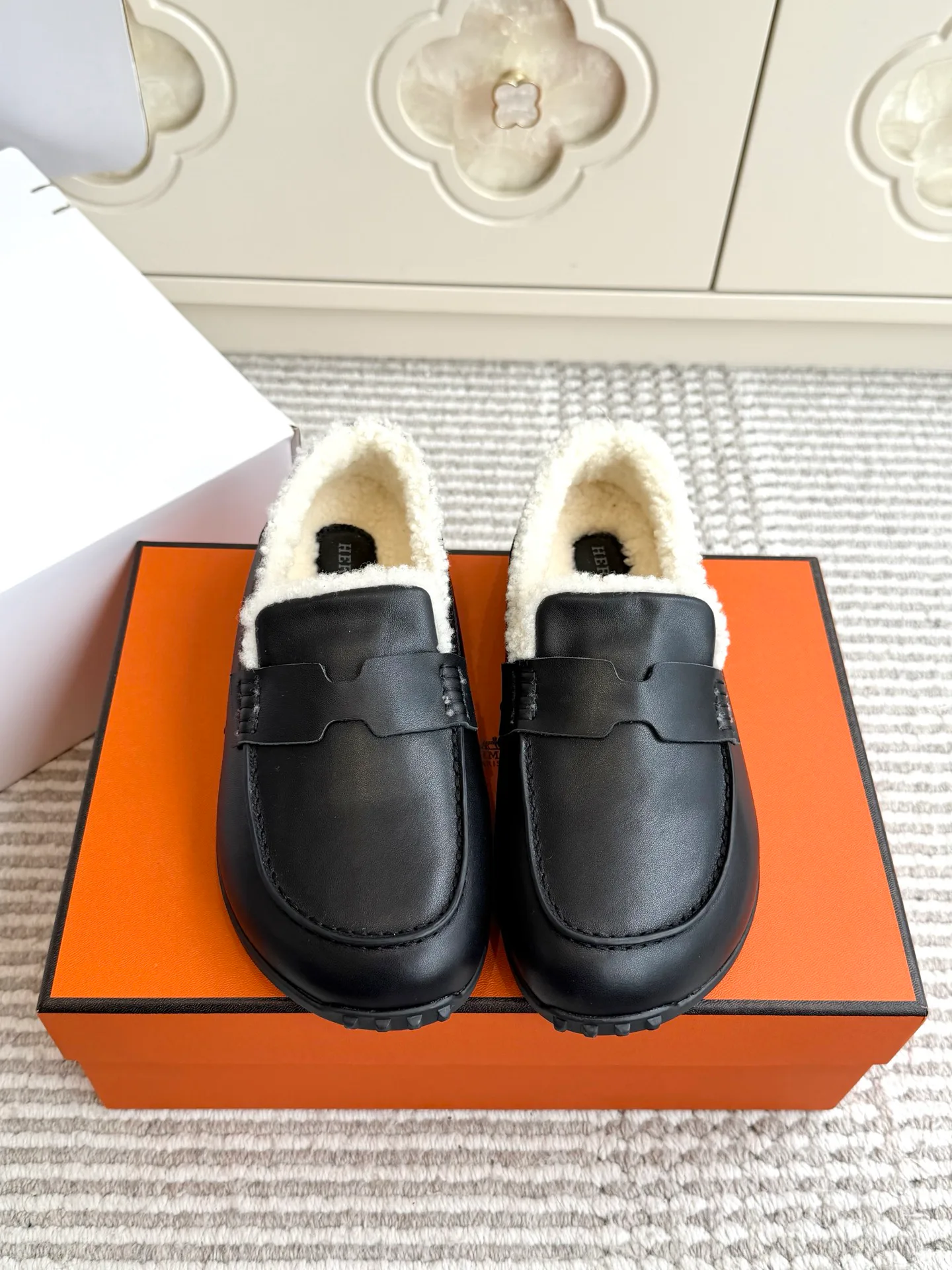 Women's Loafers And Moccasins HERMES 18146449