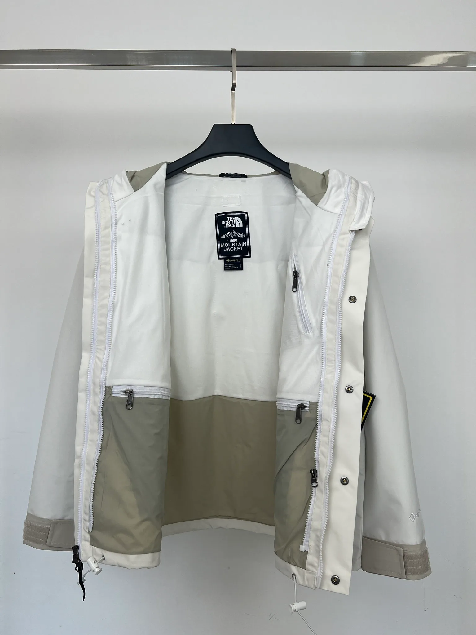 Women's Jackets And Down Jackets THE NORTH FACE 18416104