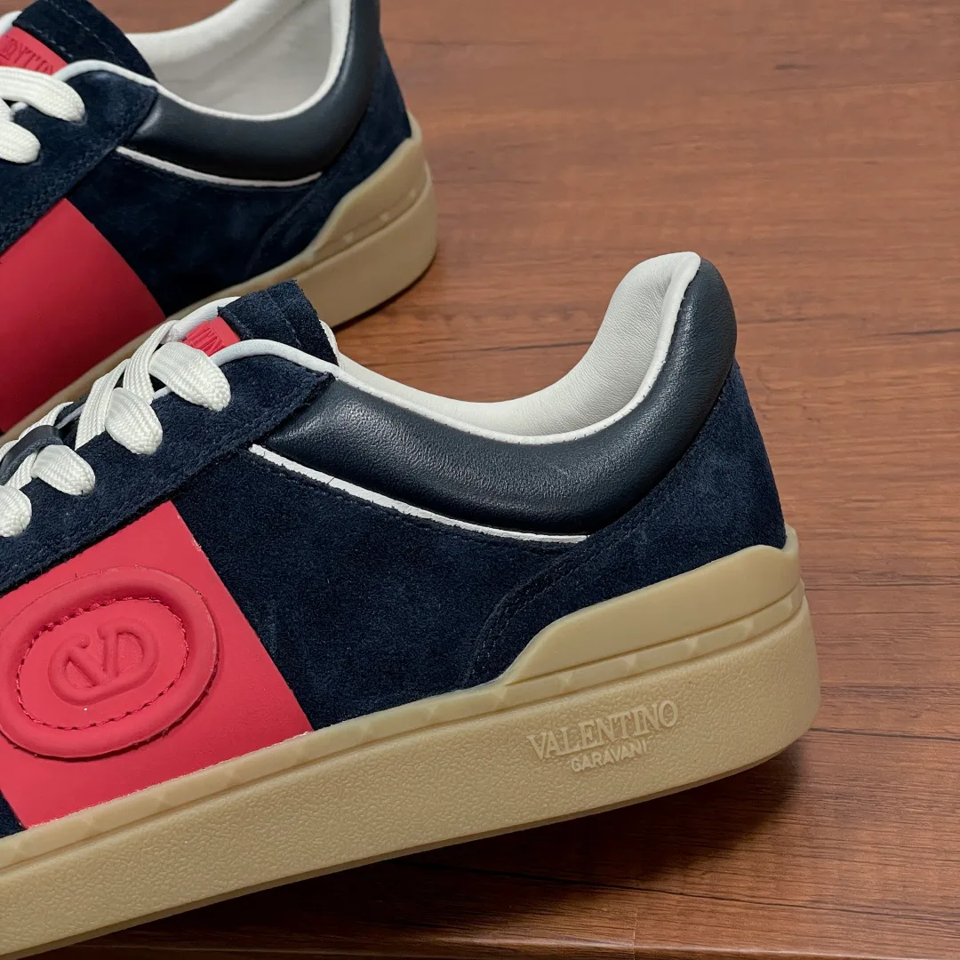 Men's Sneakers VALENTINO 17307260