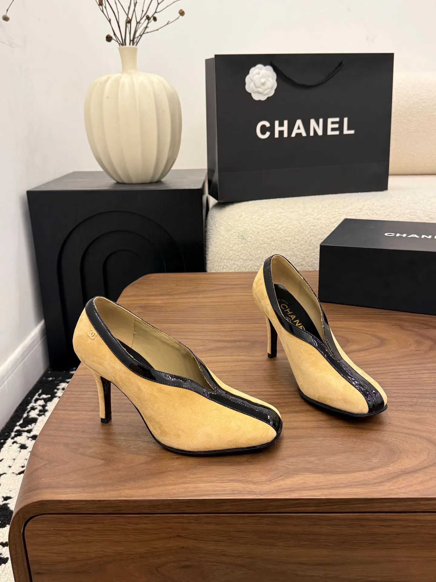 Women's Heels CHANEL 18034483