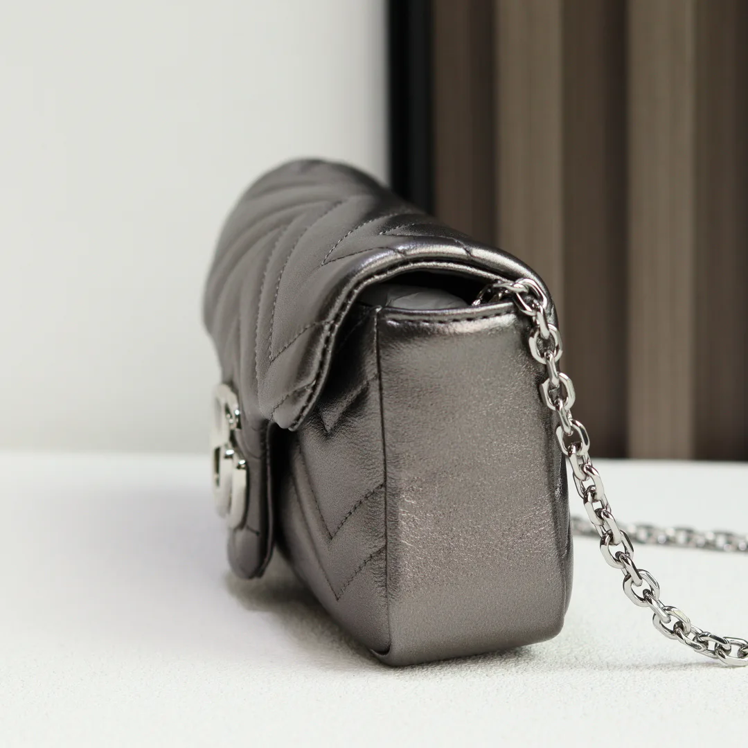 Women's Classic Handbags GUCCI 17948083