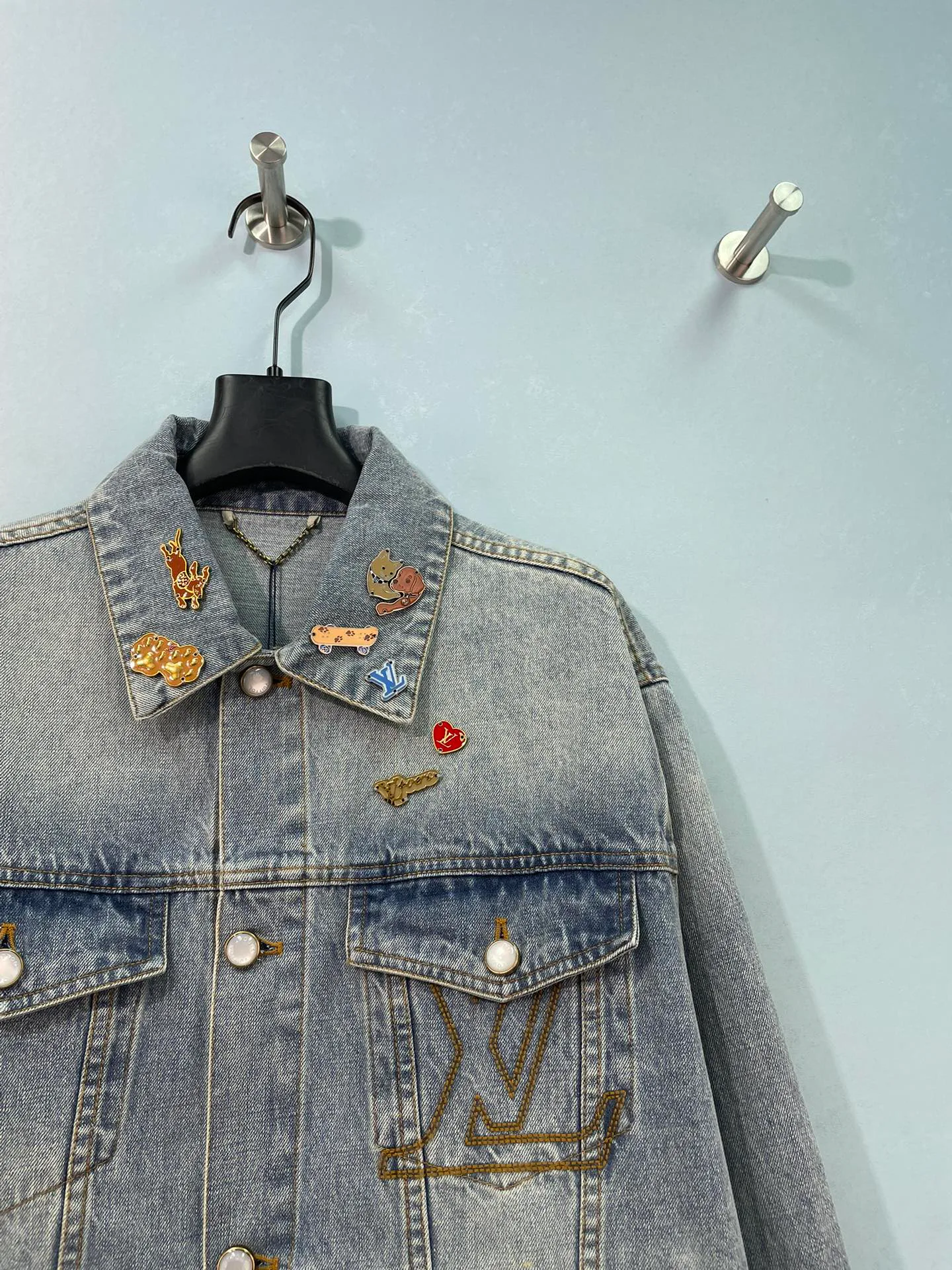 Women's Jackets And Down Jackets LOUIS VUITTON 18151521