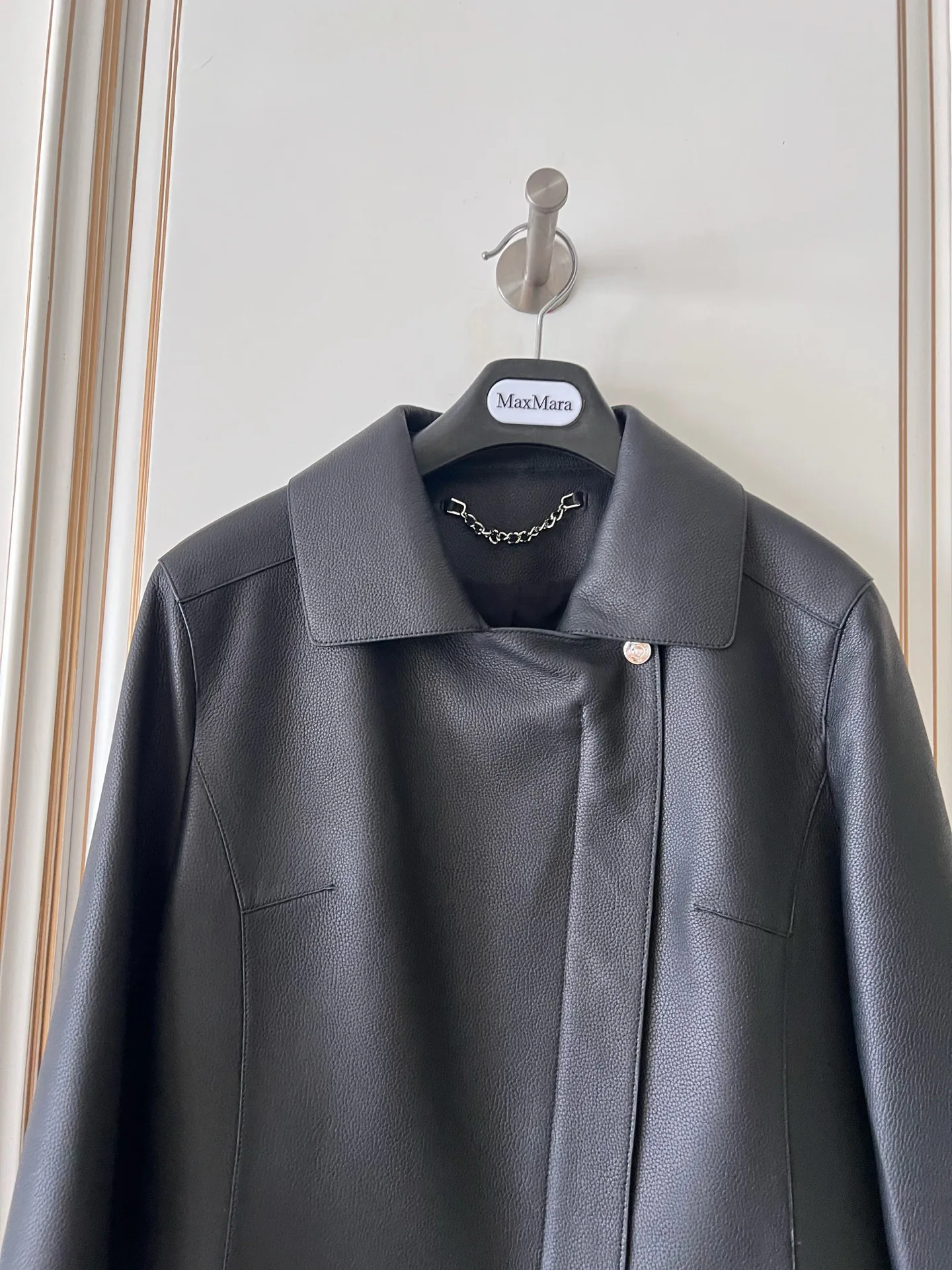 Women's Leather Jackets And Sheepskin Coats HERMES 17913336