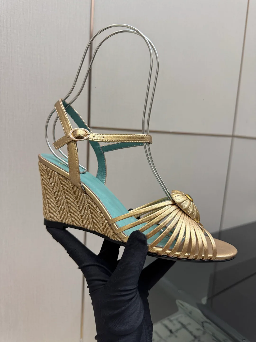 Women's Open-Toe Sandals VALENTINO 18049000