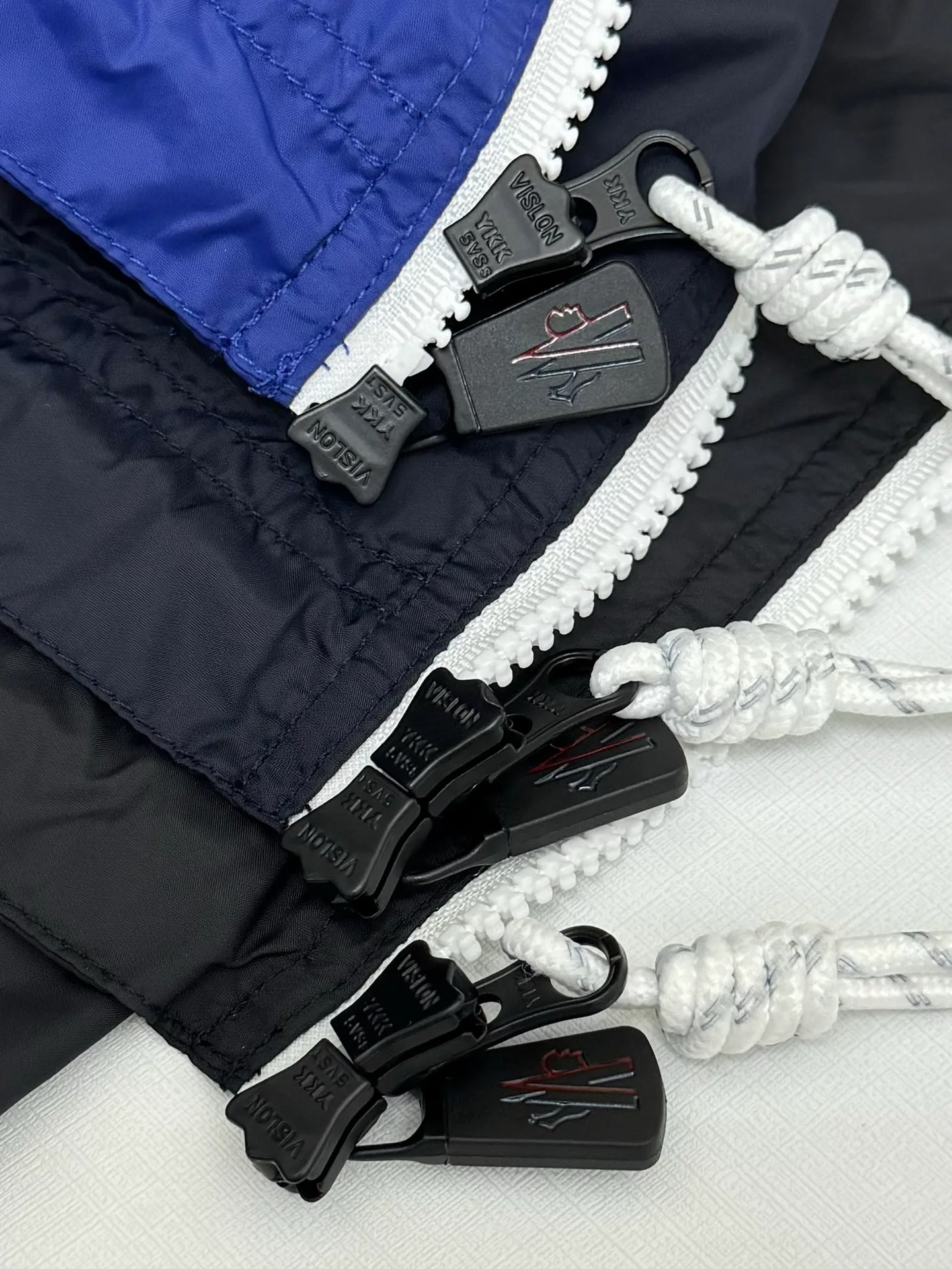 Men's Jackets And Down Jackets MONCLER 18182550