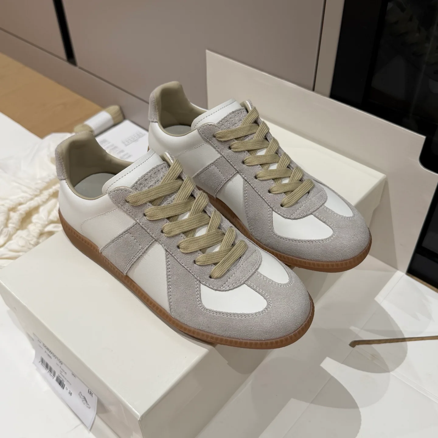 Women's Sneakers MAISON MARGIELA 18551756