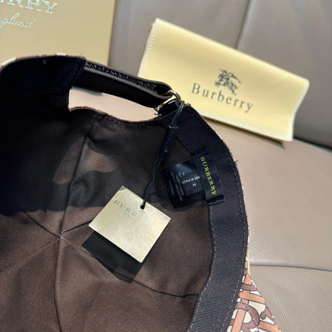 Hats BURBERRY 18347085