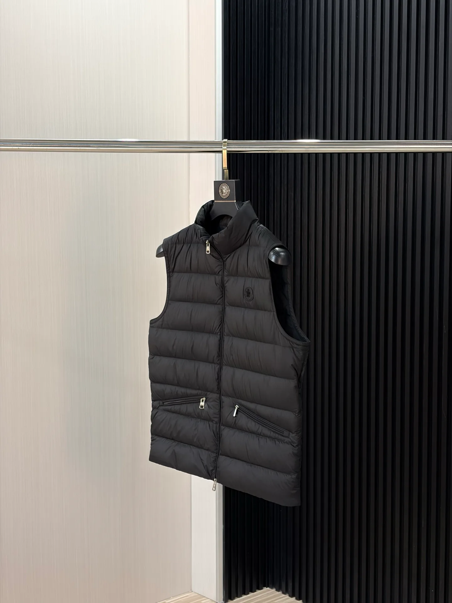 Women's Vests MONCLER 17944007
