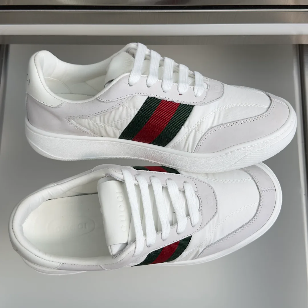 Women's Sneakers GUCCI 17950550