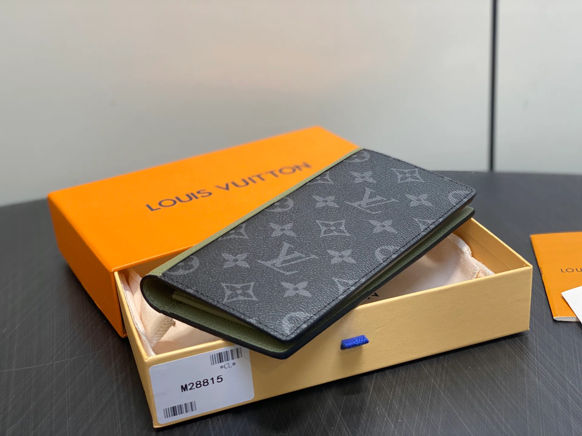 Women's Clutches LOUIS VUITTON 17499402