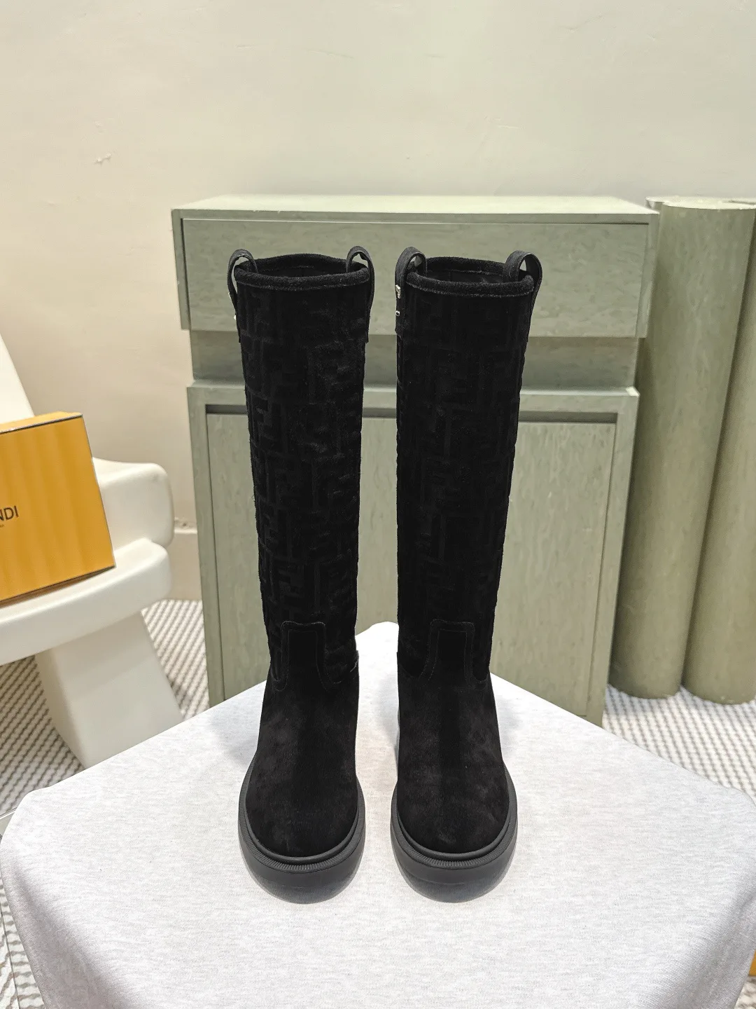 Women's Boots FENDI 18153046