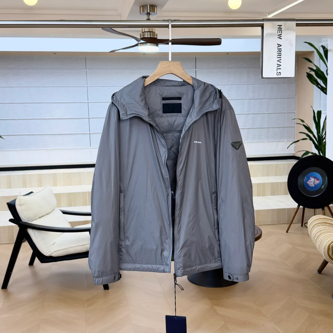 Куртки И Пуховики Мужские Prada 18586019