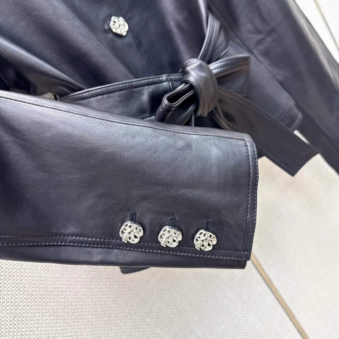 Women's Leather Jackets And Sheepskin Coats CHANEL 18093697