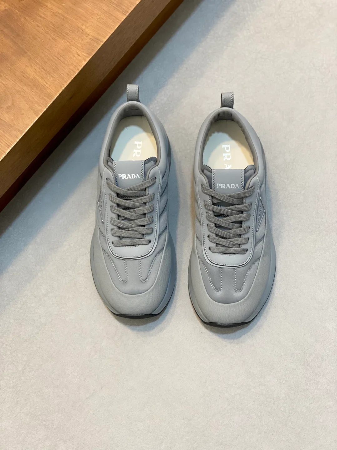 Men's Sneakers PRADA 18116619