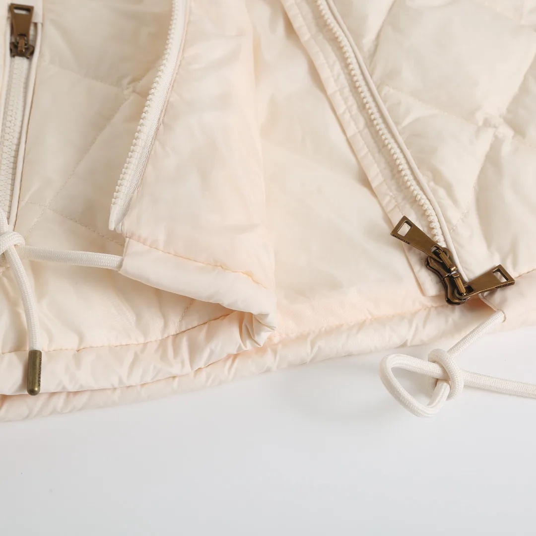 Women's Jackets And Down Jackets MONCLER 18284069