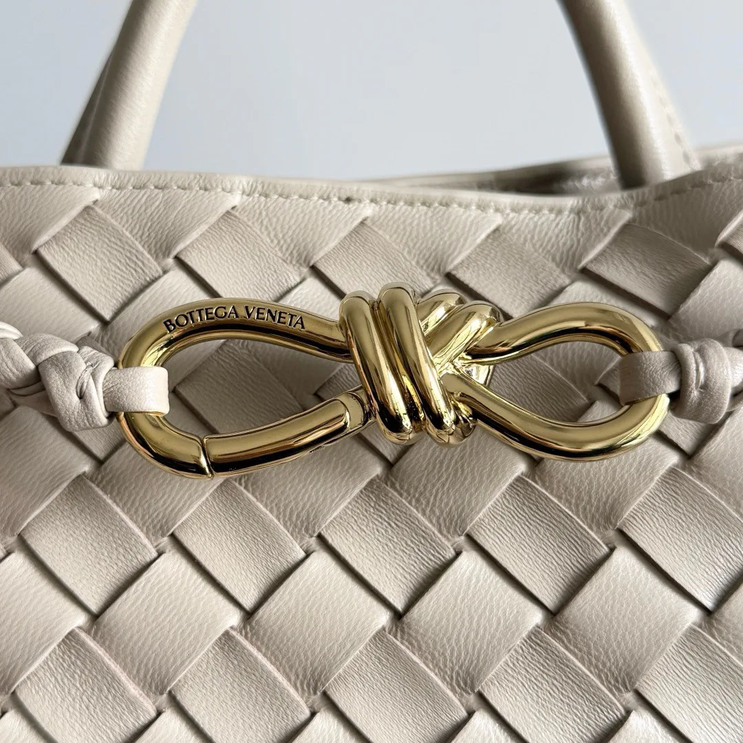 Women's Classic Handbags BOTTEGA VENETA 17792039