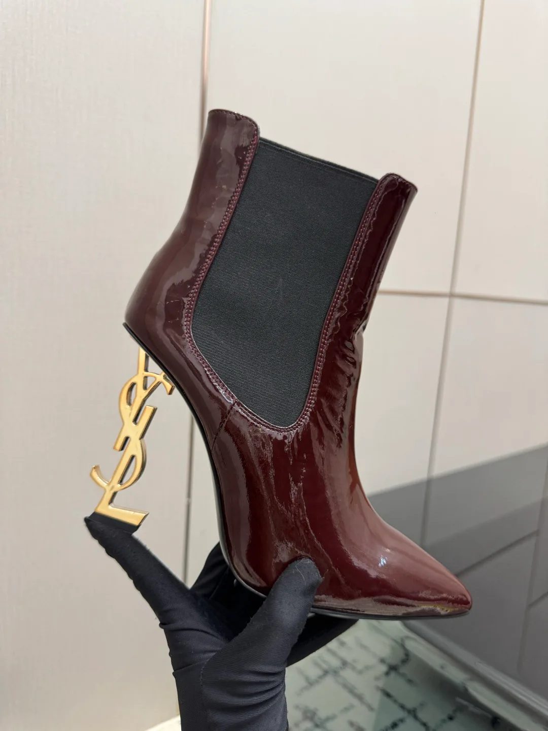 Women's Booties SAINT LAURENT 17854418