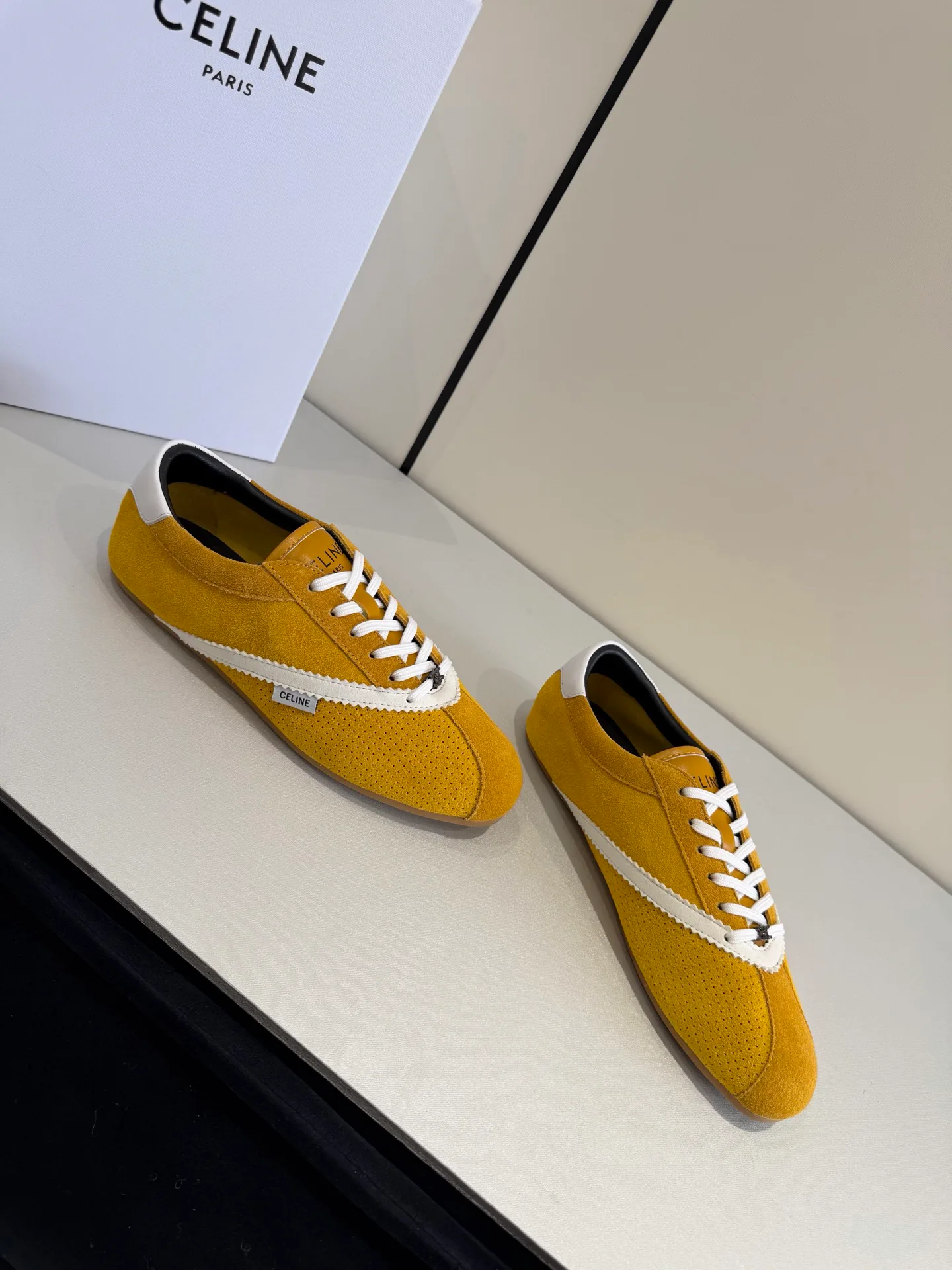 Women's Sneakers CELINE 17977148