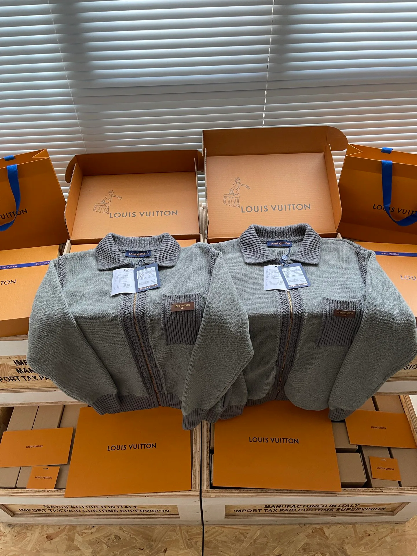 Men's Jumpers And Sweaters LOUIS VUITTON 18414066