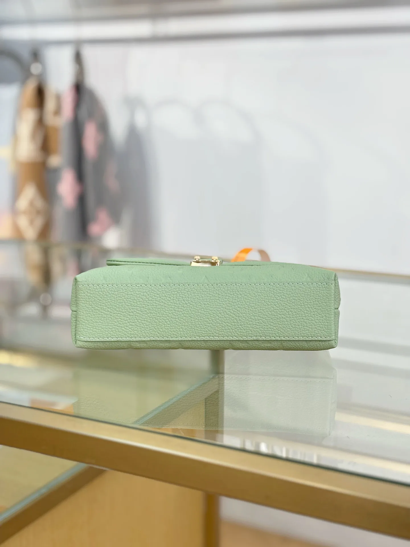 Women's Classic Handbags LOUIS VUITTON 17979805