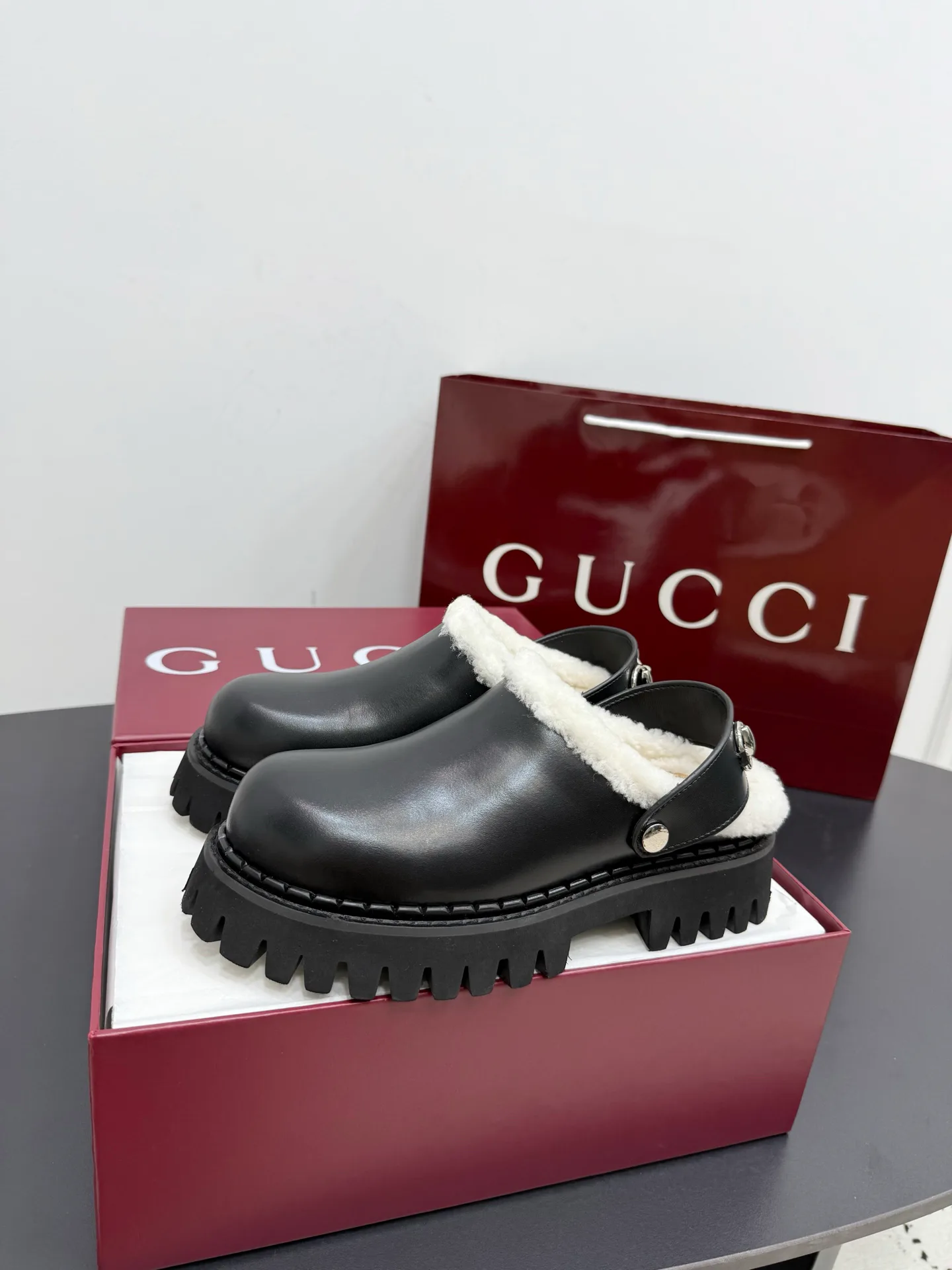 Women's Mules And Clogs GUCCI 18393361