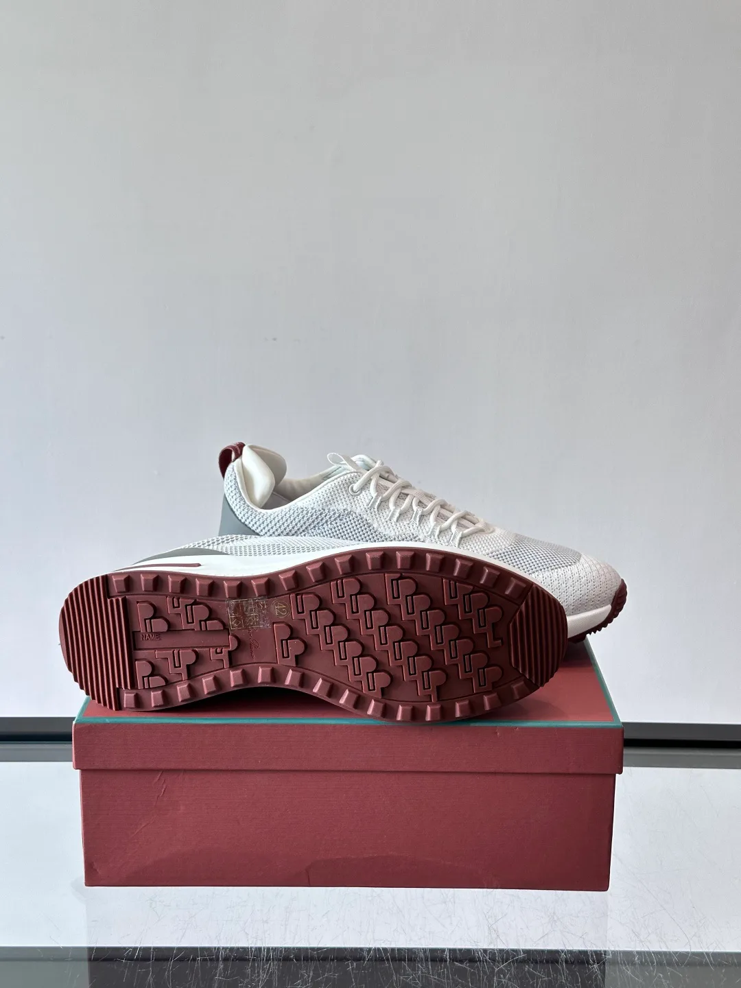 Men's Sneakers LORO PIANA 18265126