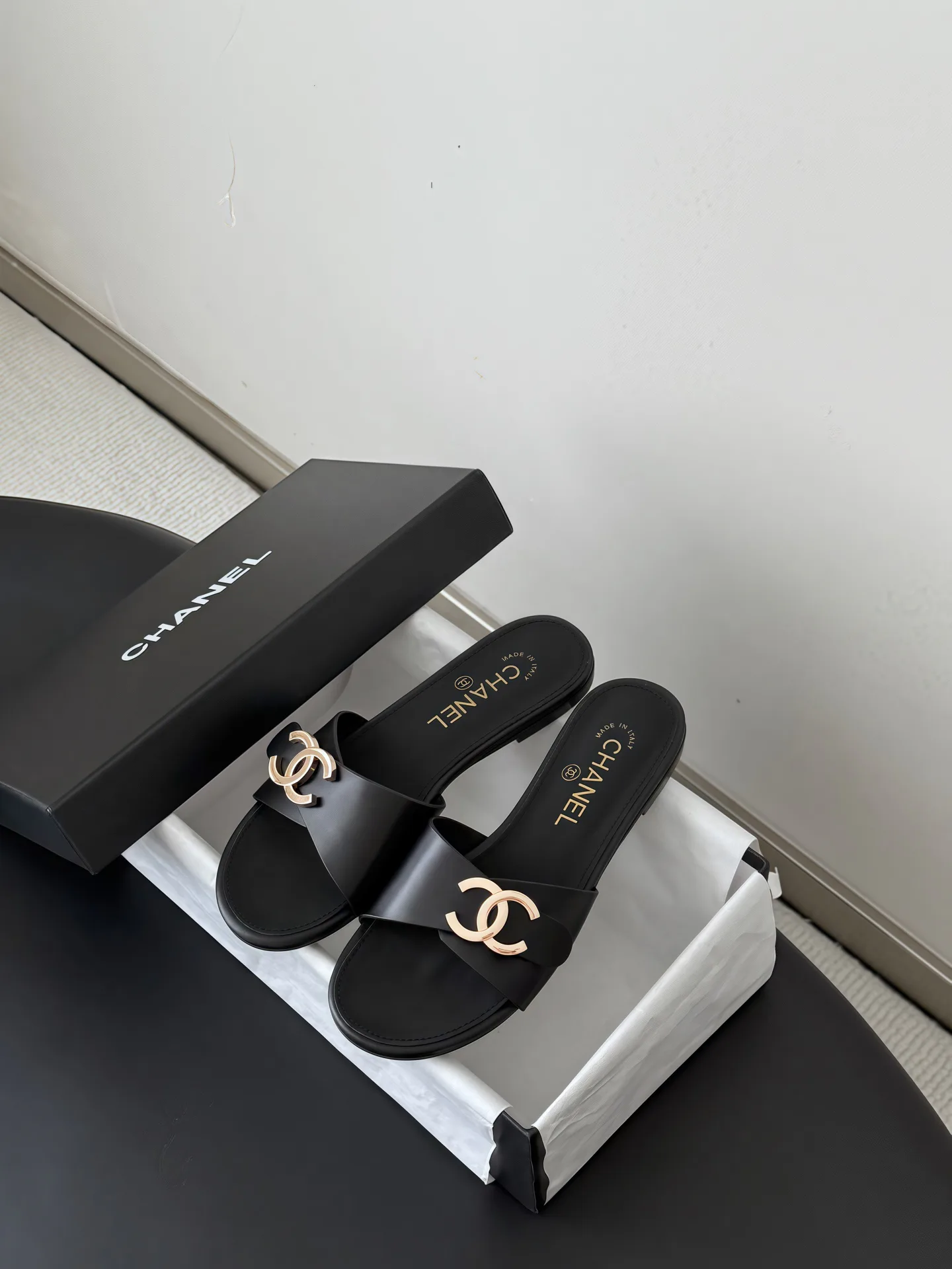 Women's Flip-Flops CHANEL 17784779