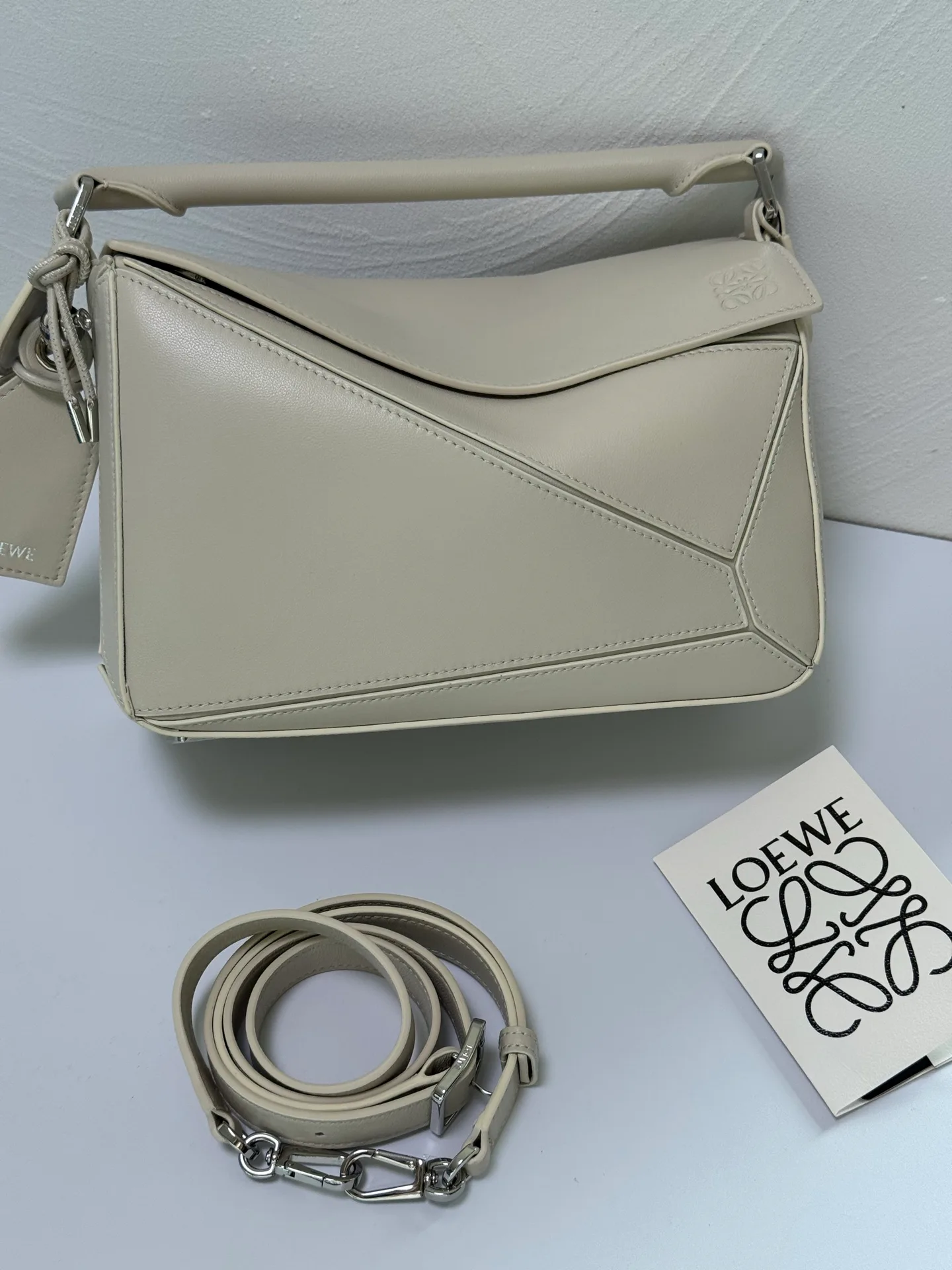 Women's Classic Handbags LOEWE 18434820