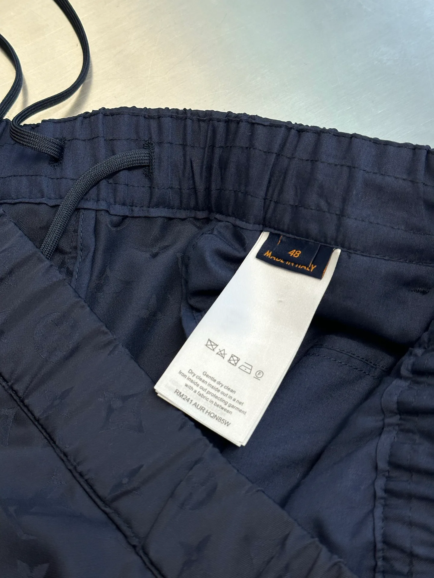 Men's Trousers LOUIS VUITTON 18178872